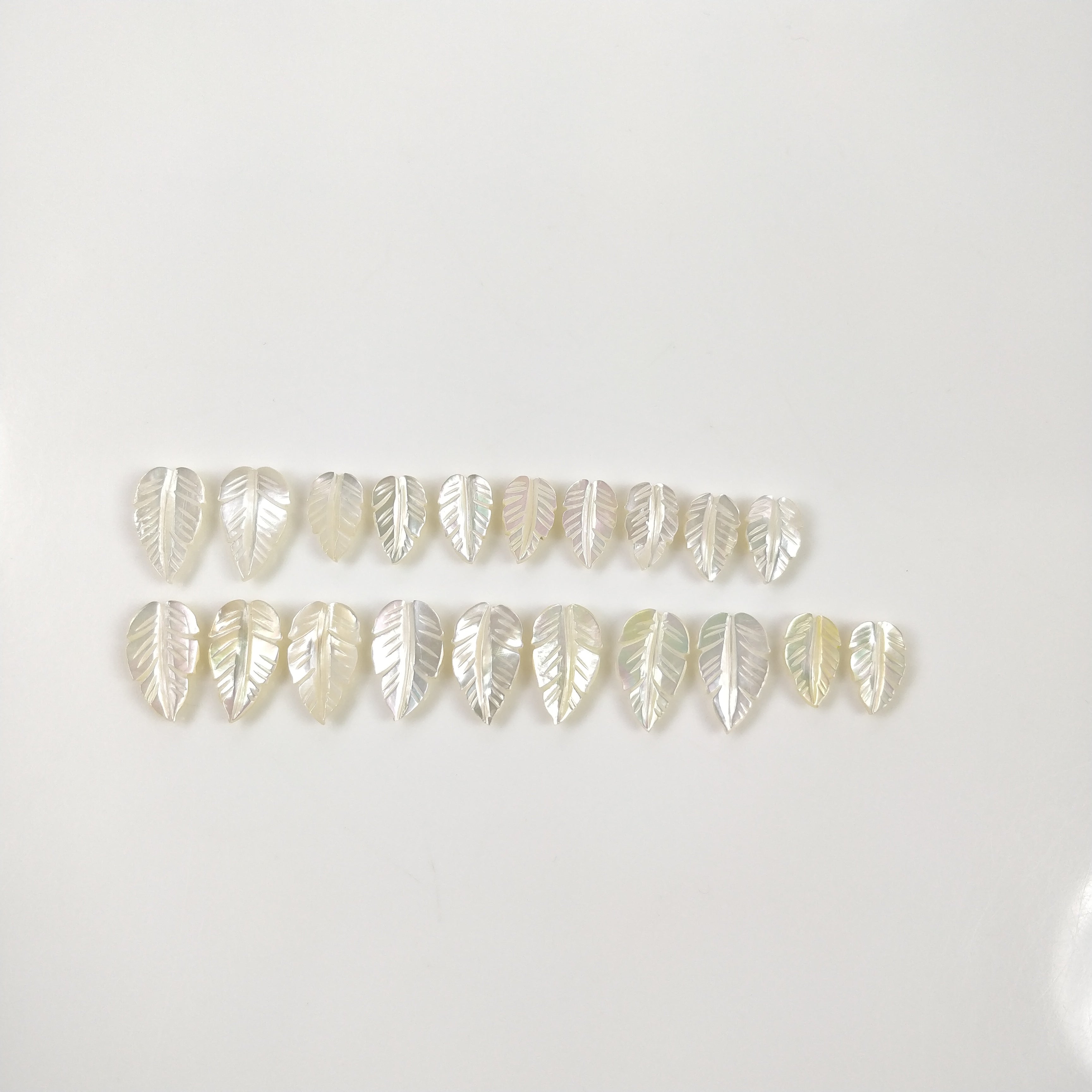 Natural White Mother of Pearl Gemstone Carving - 50.10cts Untreated MOP Hand-Carved Leaves (13x8mm & 16x10mm, 20pcs) for Jewelry Making, DIY Crafts & Home Decor