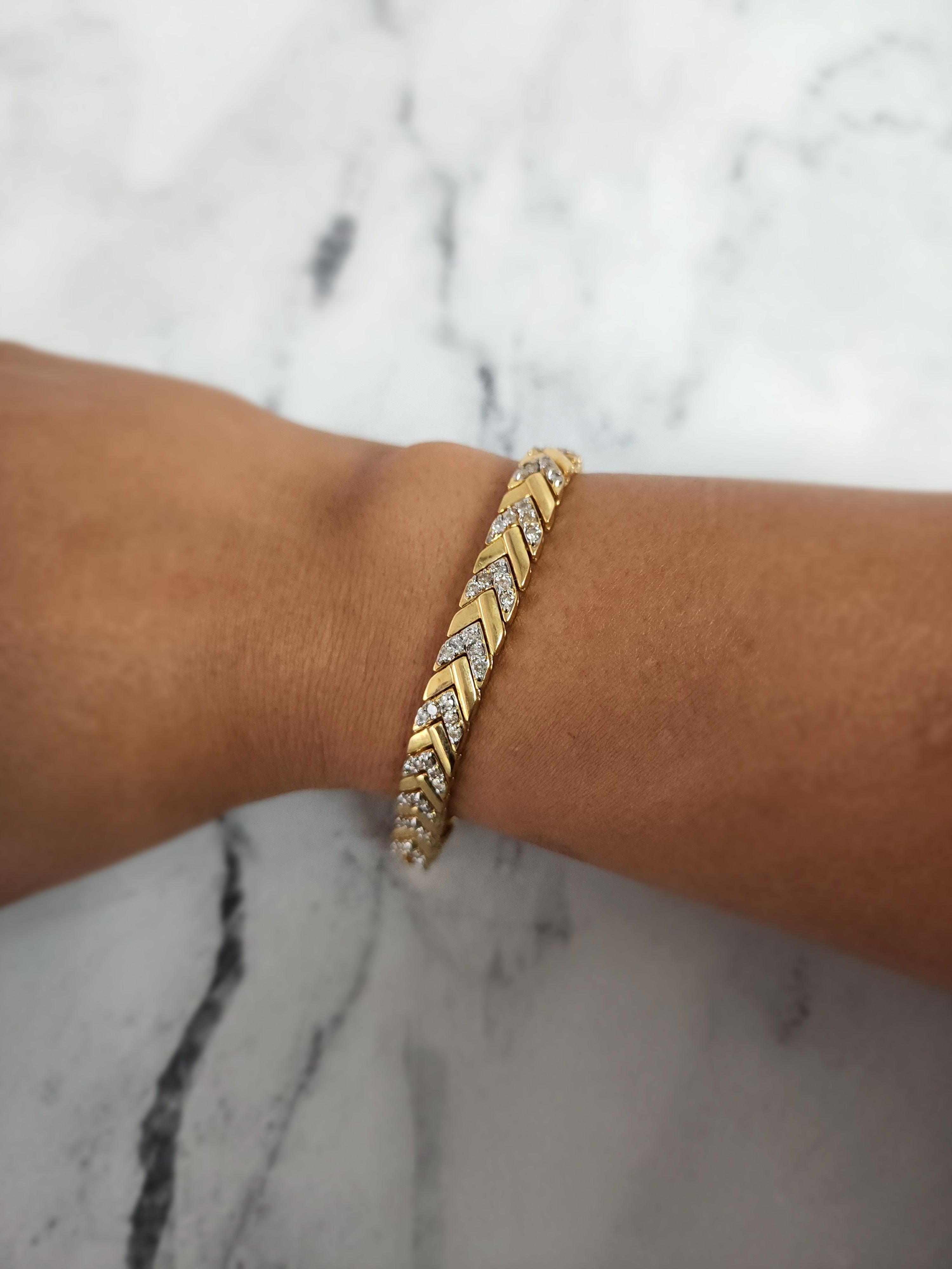 2.60cttw Diamond Arrow Bracelet in 14K Yellow Gold - Elegant Polished Jewelry for Women, Perfect for Weddings, Anniversaries & Special Occasions