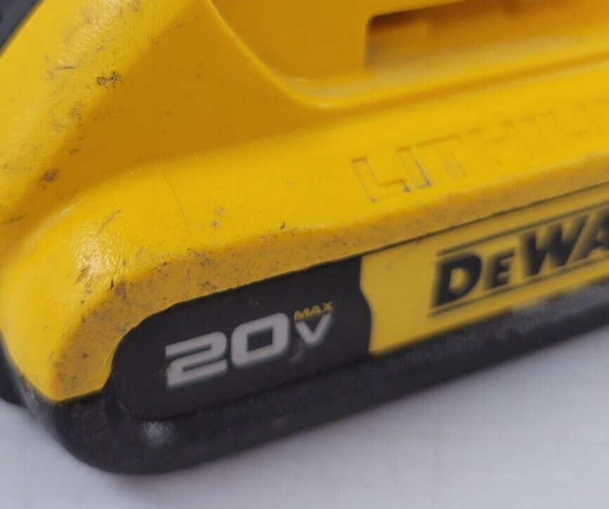 DEWALT DCB203 20V MAX Lithium-Ion Battery 2.0Ah Replacement for Power Tools - Compatible with Drills, Saws & Outdoor Equipment - Perfect for DIY Projects & Professional Construction Work