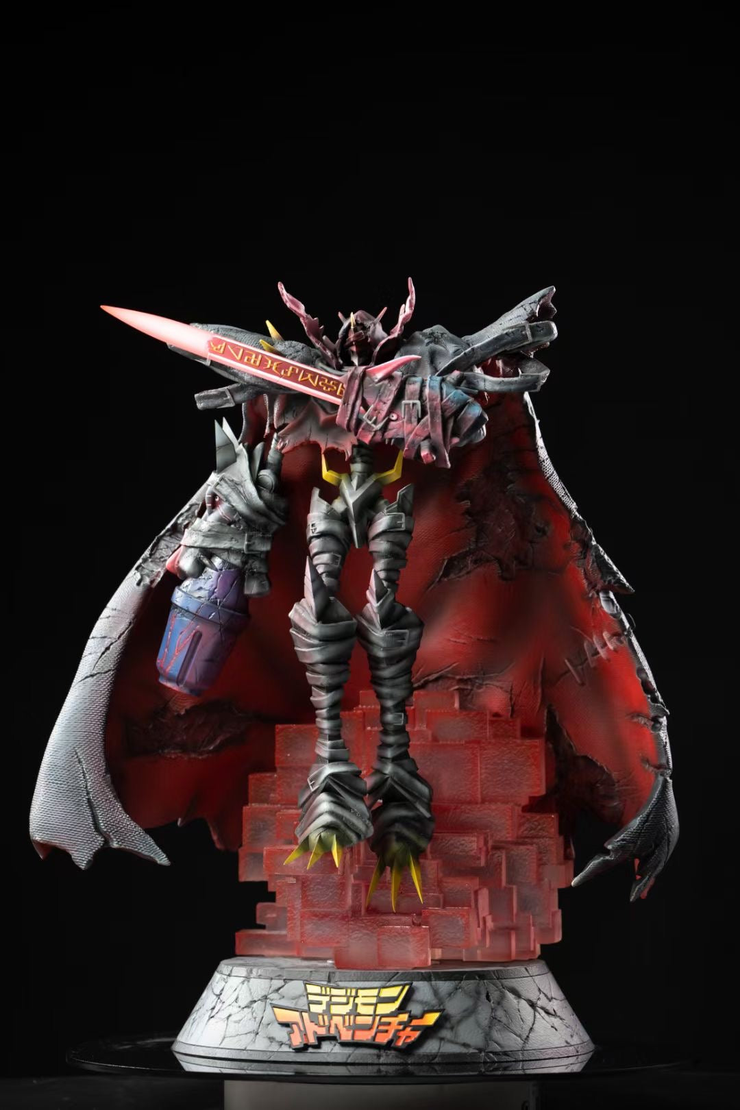 MO Studio x PaPa Studio Omegamon Zwart Damaged Version - Limited Edition Collectible Figure for Anime Fans and Digimon Collectors | Perfect for Display, Gifts, and Gaming Setups