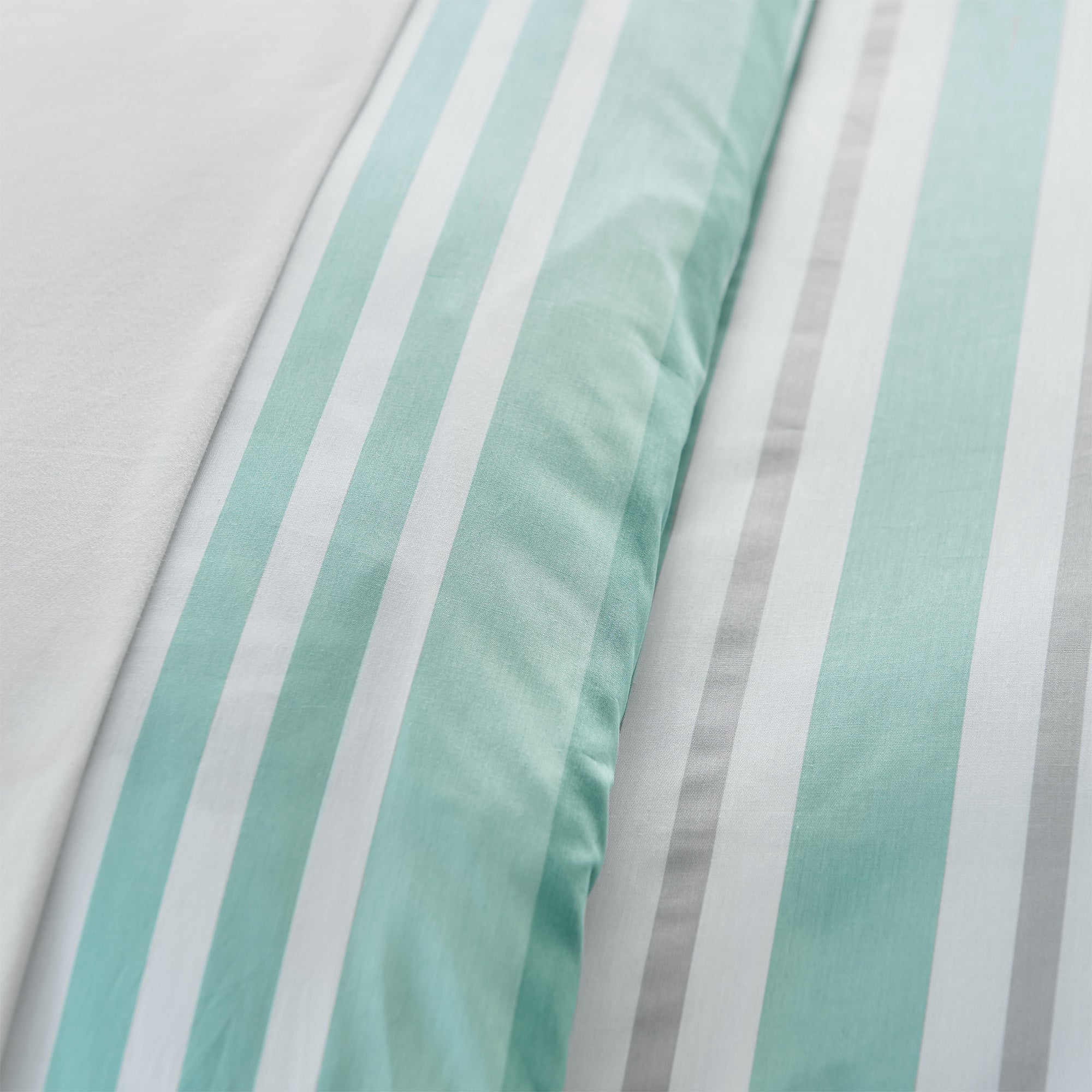 Premium Truro Duvet Cover Set - Soft & Breathable Queen Size Bedding - Perfect for Master Bedroom, Guest Room & Cozy Home Decor
