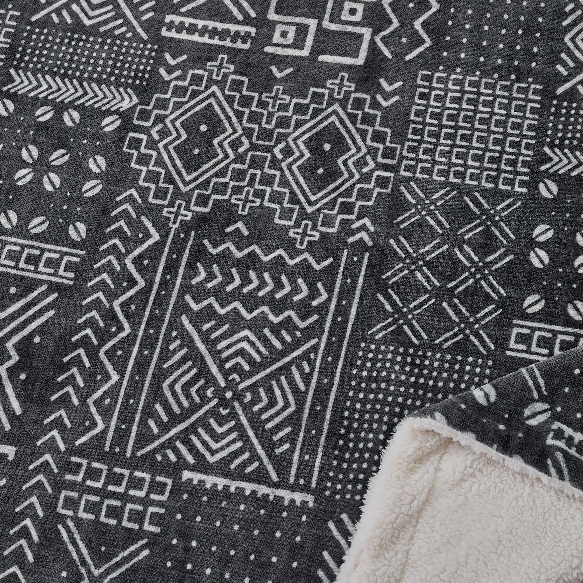 Soft Sherpa Fleece Printed Throw Blanket - Ultra Cozy & Warm 50x60 Inch Blanket for Couch, Bed, Camping & Travel - Perfect for Winter Nights, Movie Time & Outdoor Adventures (Black)