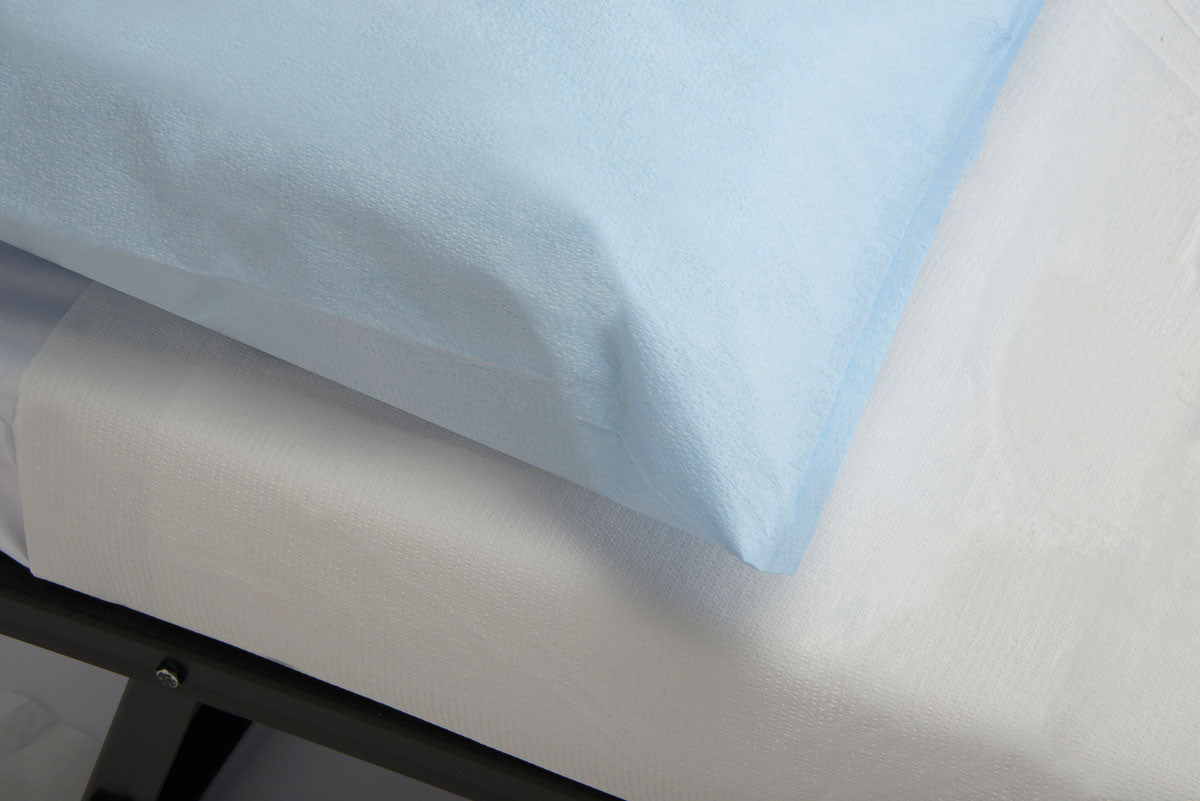 Disposable Pillow Cases 21 x 29 Inches (53.3 x 73.7 cm) - 25 Pack - Soft Hypoallergenic Bedding Protectors for Hotels, Hospitals & Travel Use