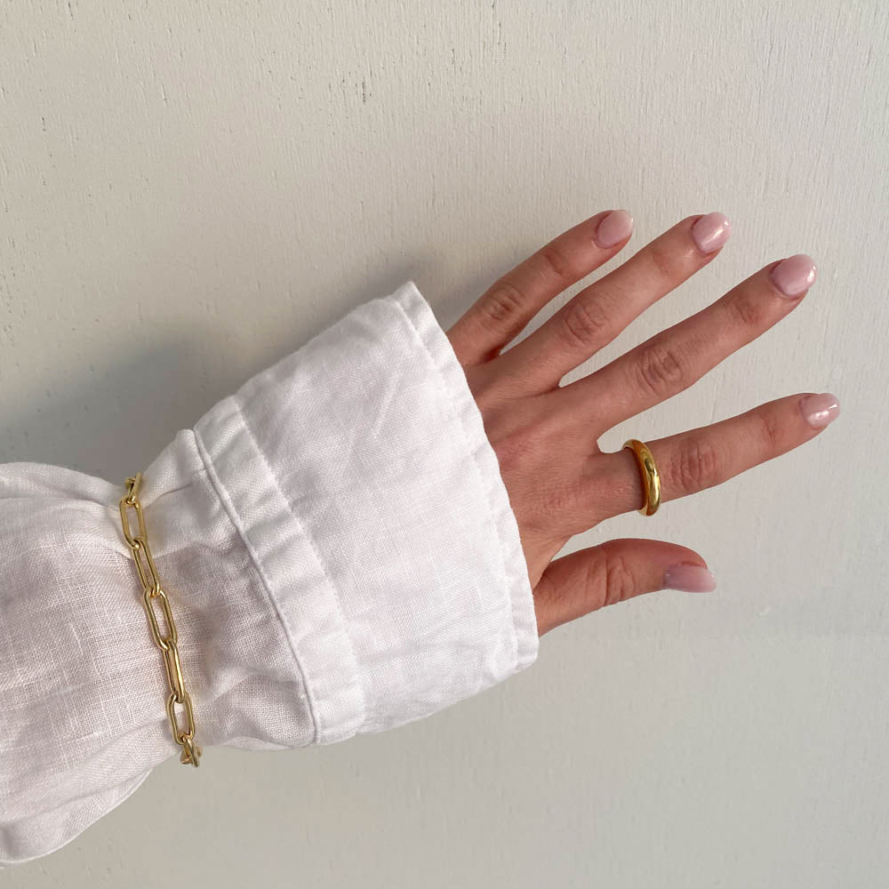 Elegant Gold Curve Dome Pinky Ring for Women - Perfect for Parties, Weddings & Everyday Fashion Accessories