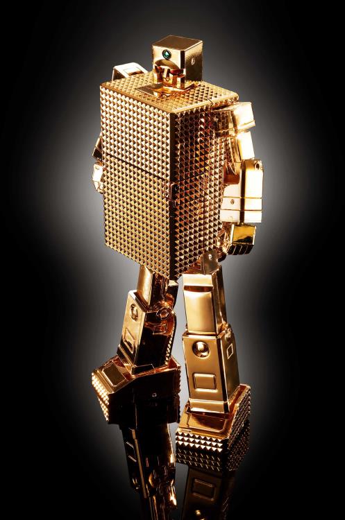 Bandai Soul of Chogokin GX 32R Golden Warrior Gold Lightan 24K Gold Plated Action Figure - Collectible Anime Robot Toy for Display & Gifting