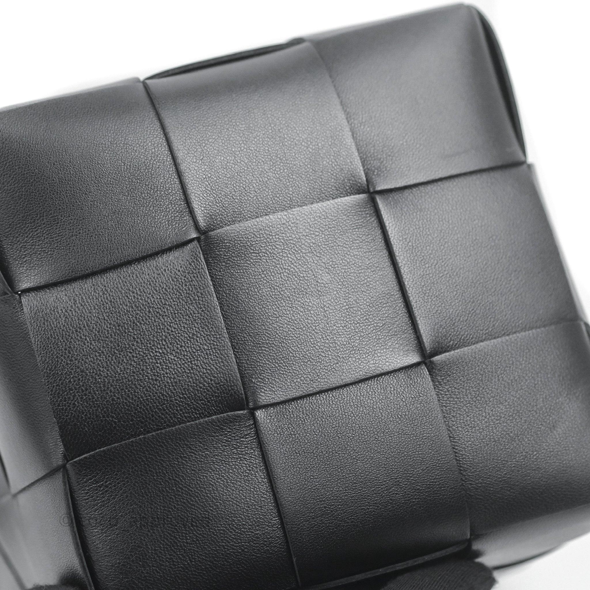 Bottega Veneta Small Cassette Bucket Bag in Black Lambskin Leather - Luxury Crossbody Purse for Women, Perfect for Date Night & Evening Events