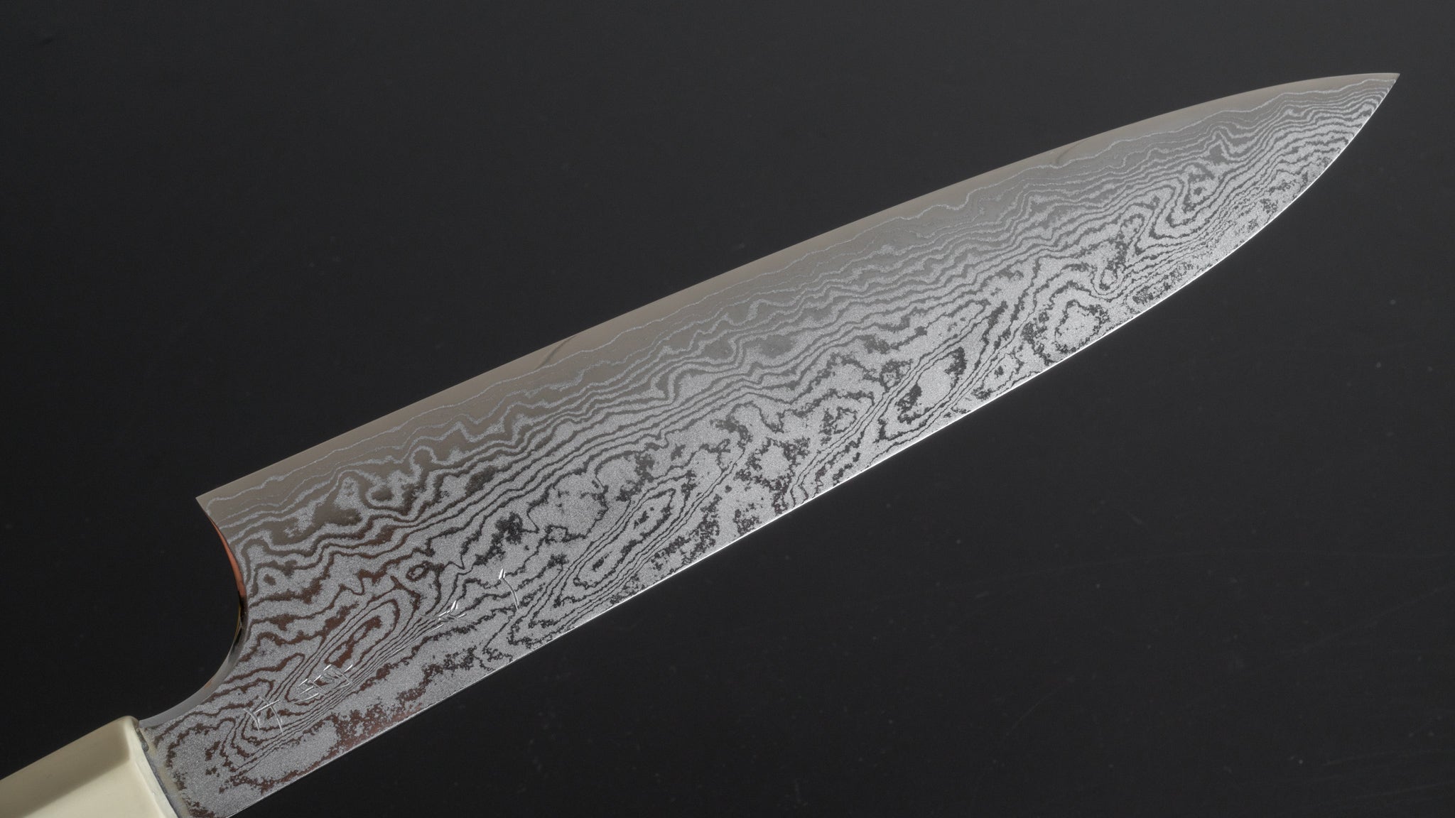 Hitohira Fuji Damascus Gyuto 210mm Japanese Chef Knife - Premium White & Black Lacquered Handle - Perfect for Sushi, Meat Cutting & Professional Kitchen Use