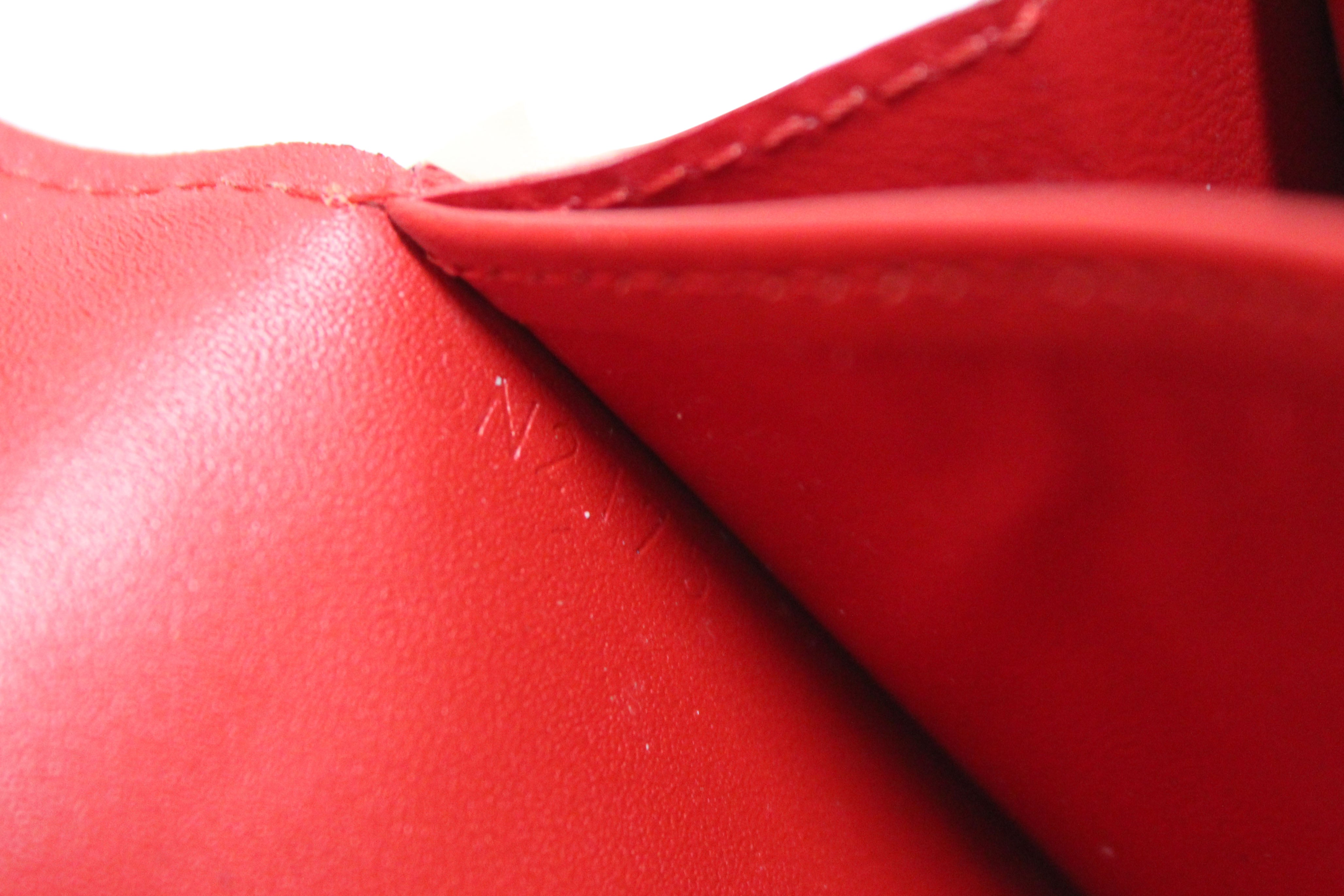 Authentic Louis Vuitton Red Monogram Vernis Patent Leather Compact Curieuse Wallet - Luxury Women's Fashion Accessory for Parties, Travel & Everyday Use