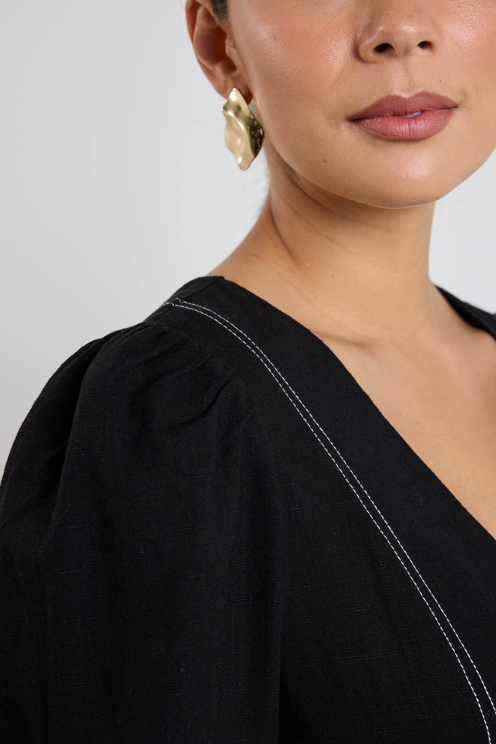 Black LS Contrast Stitch Midi Dress - Women's Elegant Long Sleeve Bodycon Dress for Party, Date Night & Office Wear