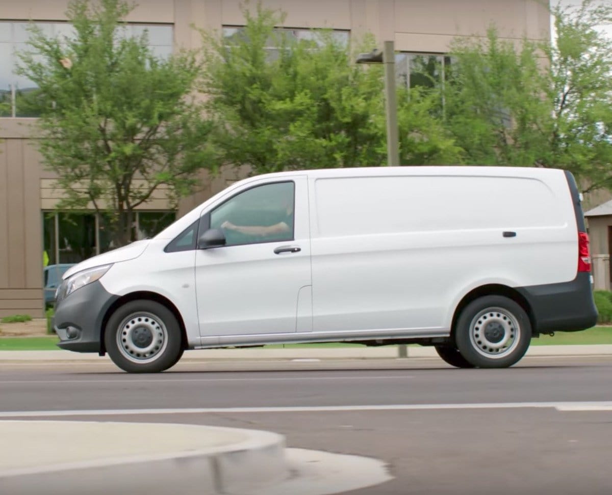 Mercedes Benz Metris Passenger Side Sliding Door Vented Window (FW642R) - Replacement Part for Van Ventilation & Comfort - Perfect for Road Trips, Family Travel & Cargo Vans