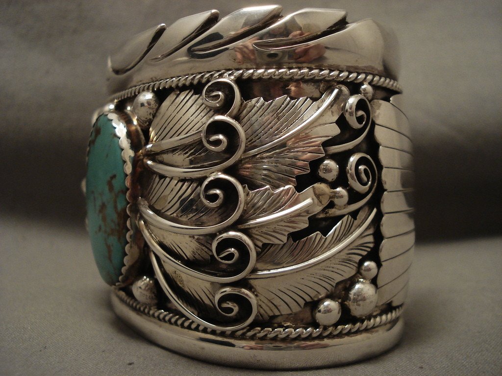 175g Macho Men's Green Turquoise Leaf Native American Silver Bracelet - Handcrafted Southwest Jewelry for Men, Perfect for Casual Wear, Festivals & Gifts