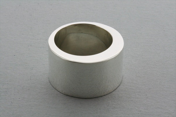 Sterling Silver Hollow Ring - Minimalist & Lightweight Jewelry for Everyday Wear & Special Occasions
