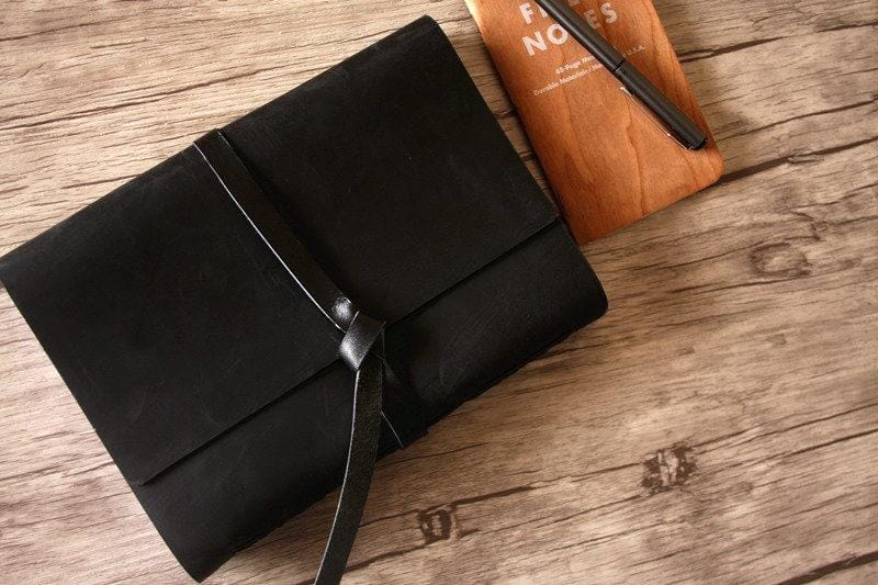 Personalized Leather Wedding Guest Book - Custom Monogram & Elegant Design for Bridal Shower, Anniversary & Special Events