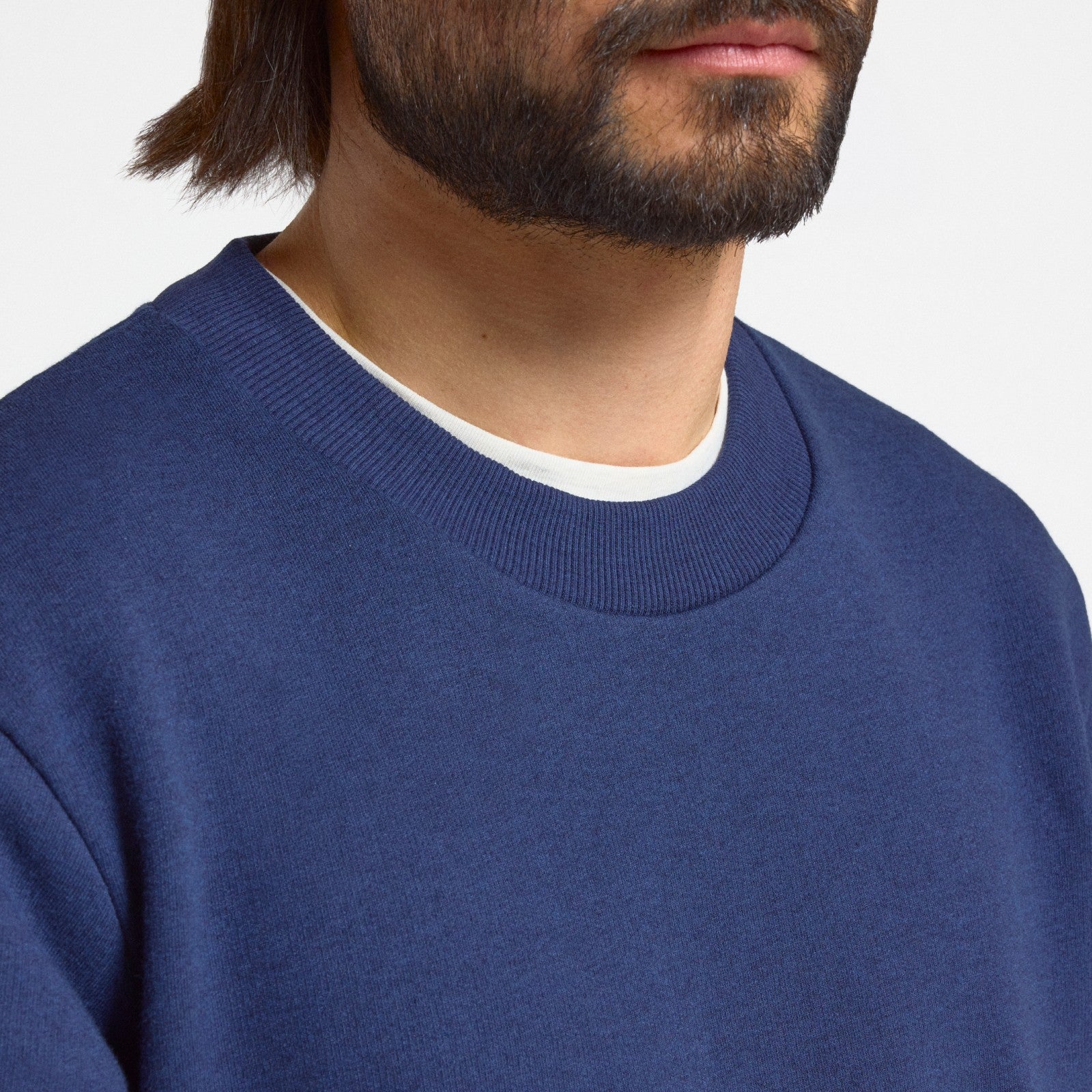 Premium Men's Merino Wool Blend Sweatshirt - Soft & Warm Deep Navy Pullover for Casual Wear & Outdoor Activities
