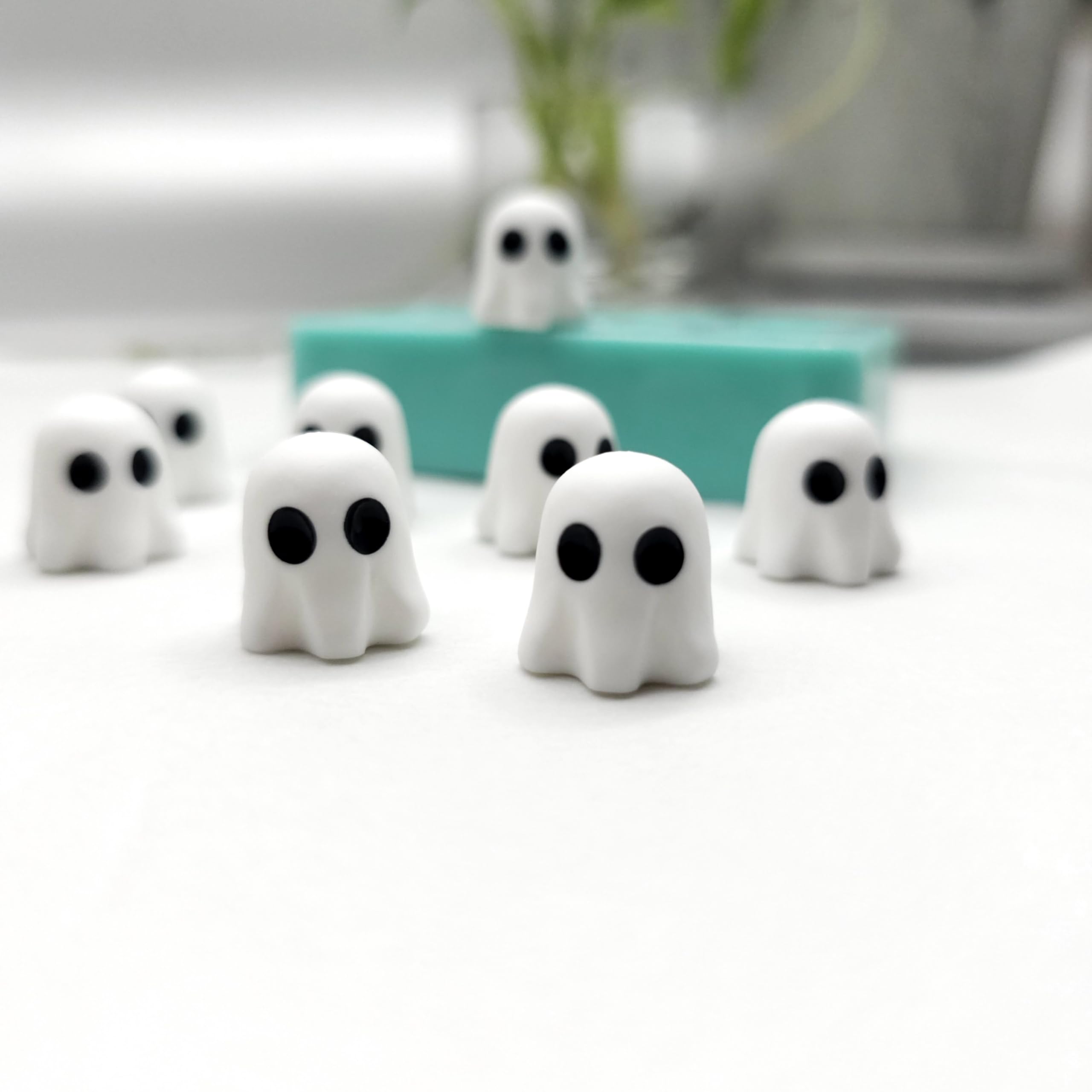 Miniature Ghost Silicone Mold for Halloween Candles, Jewelry Making, and Soap Embeds - Perfect for DIY Crafts, Spooky Decor, and Holiday Gifts