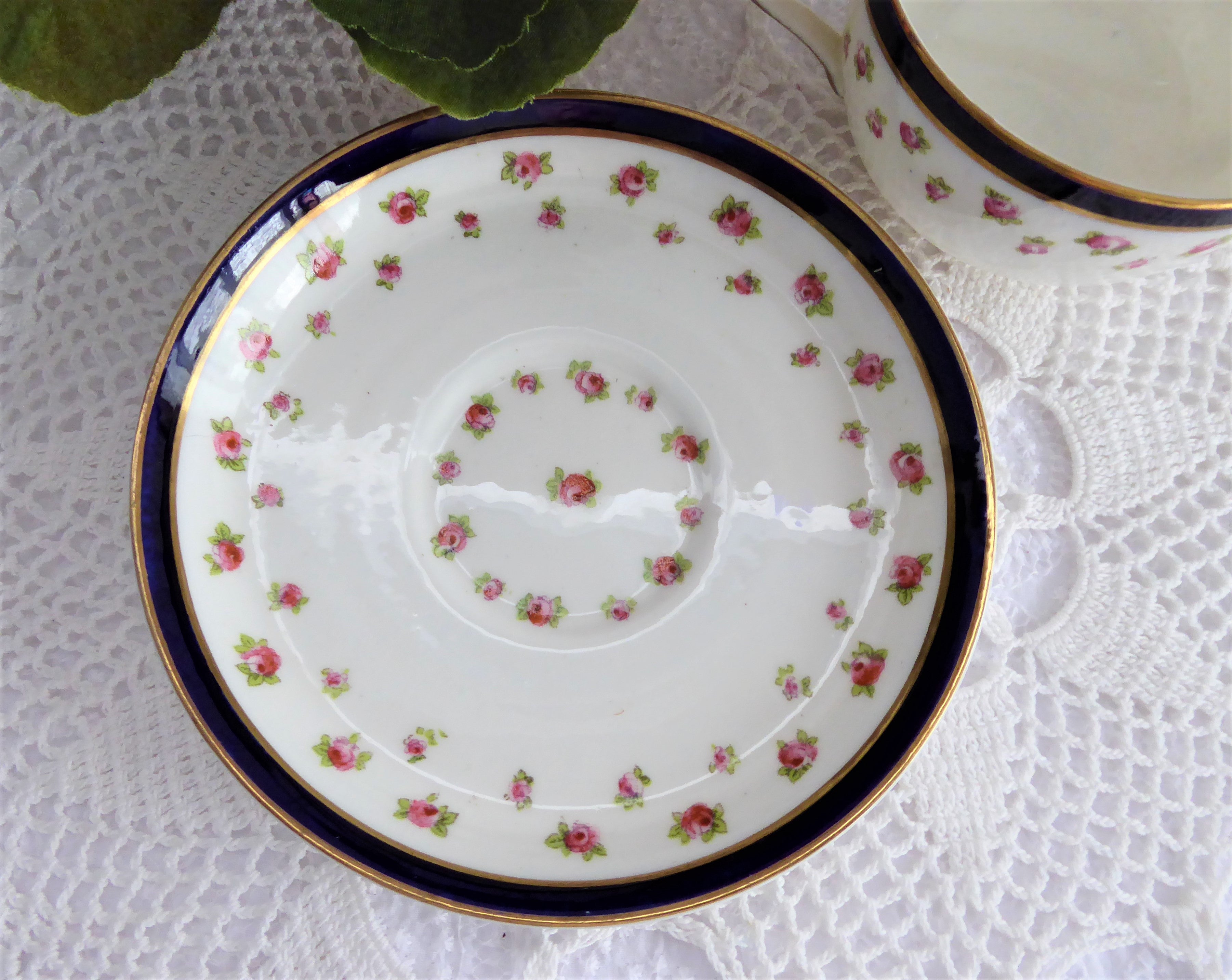 George Jones Crescent Double Handle Cream Soup Bowl with Underplate - Rosebuds Navy Gold Design - Elegant Tableware for Fine Dining, Tea Parties & Home Decor