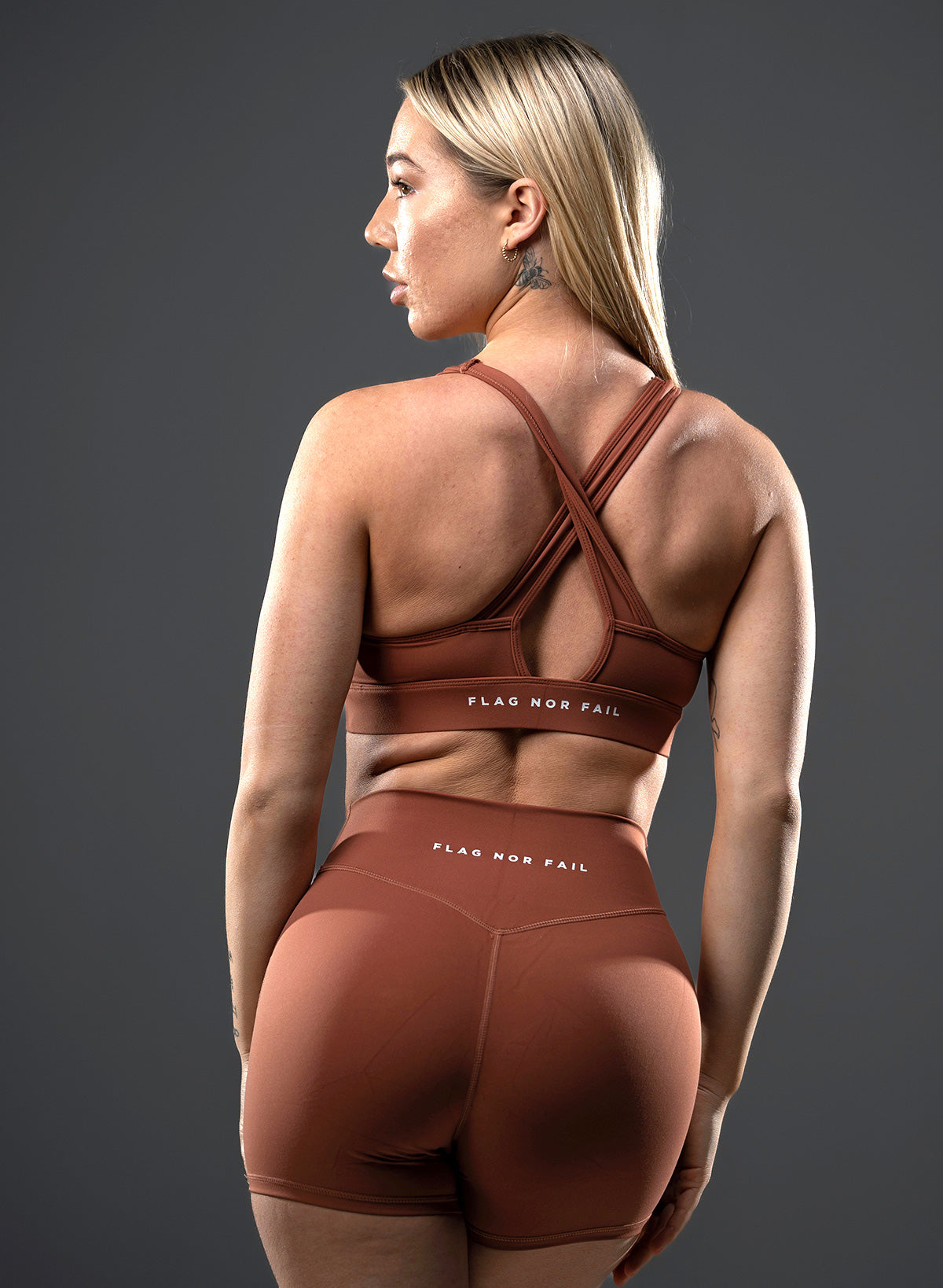 ASCEND PEAK Women's Mesh Sports Bra - Breathable Workout Top for Running, Yoga & Gym - Pumpkin Color
