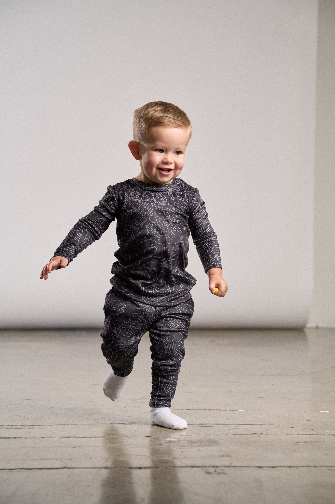 LB x Baby Breez Long Sleeve Ski Resort 2-Piece Pajama Set - Black | Cozy Winter Sleepwear for Kids & Toddlers | Perfect for Cold Nights, Family Vacations & Holiday Gifts
