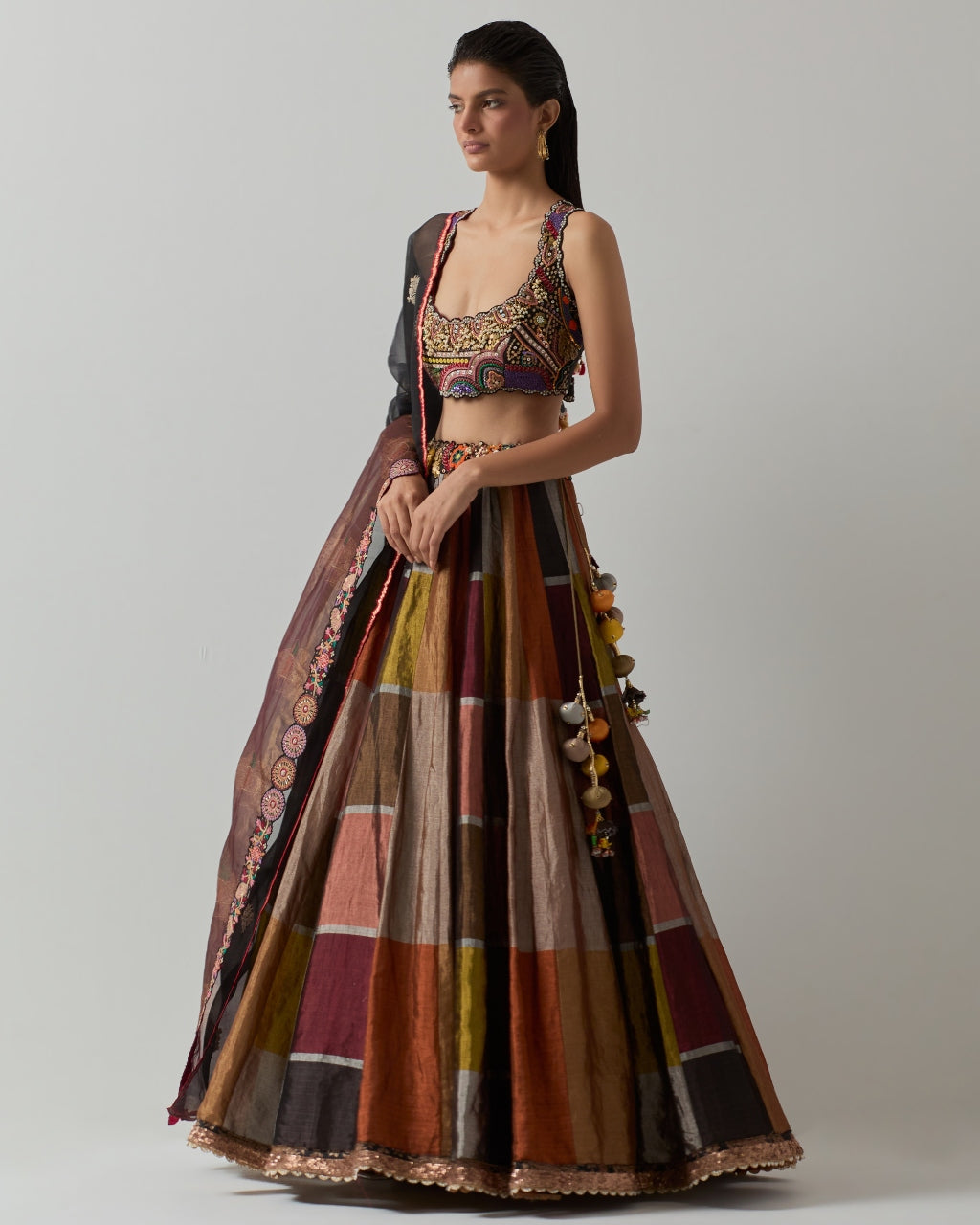Elegant Black Metallic Lehenga Set for Women | Indian Traditional Bridal Party Wear | Perfect for Weddings, Festivals & Special Occasions