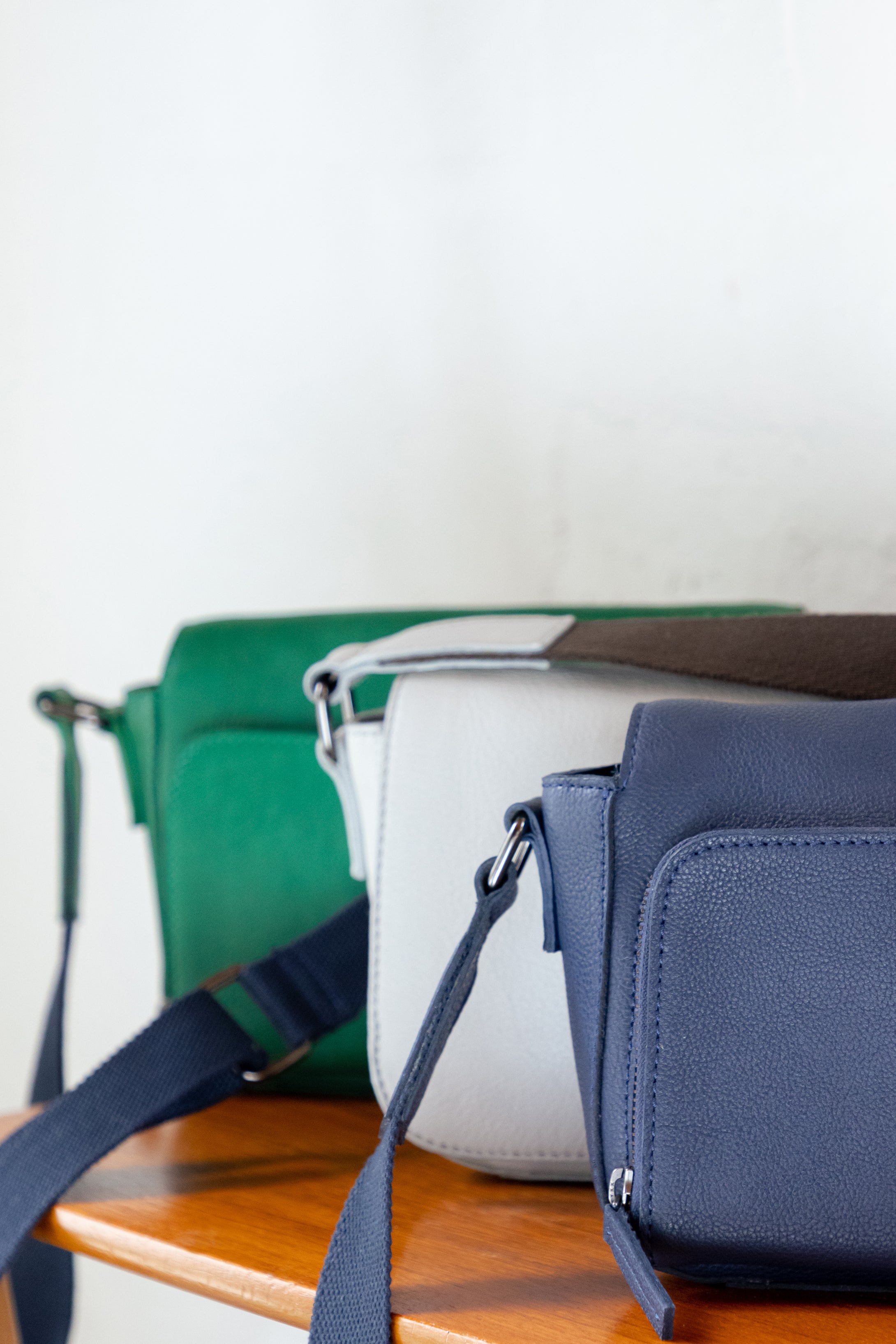 Kurer Bag - Stylish & Durable Crossbody Bag for Women & Men | Perfect for Travel, Work & Everyday Use