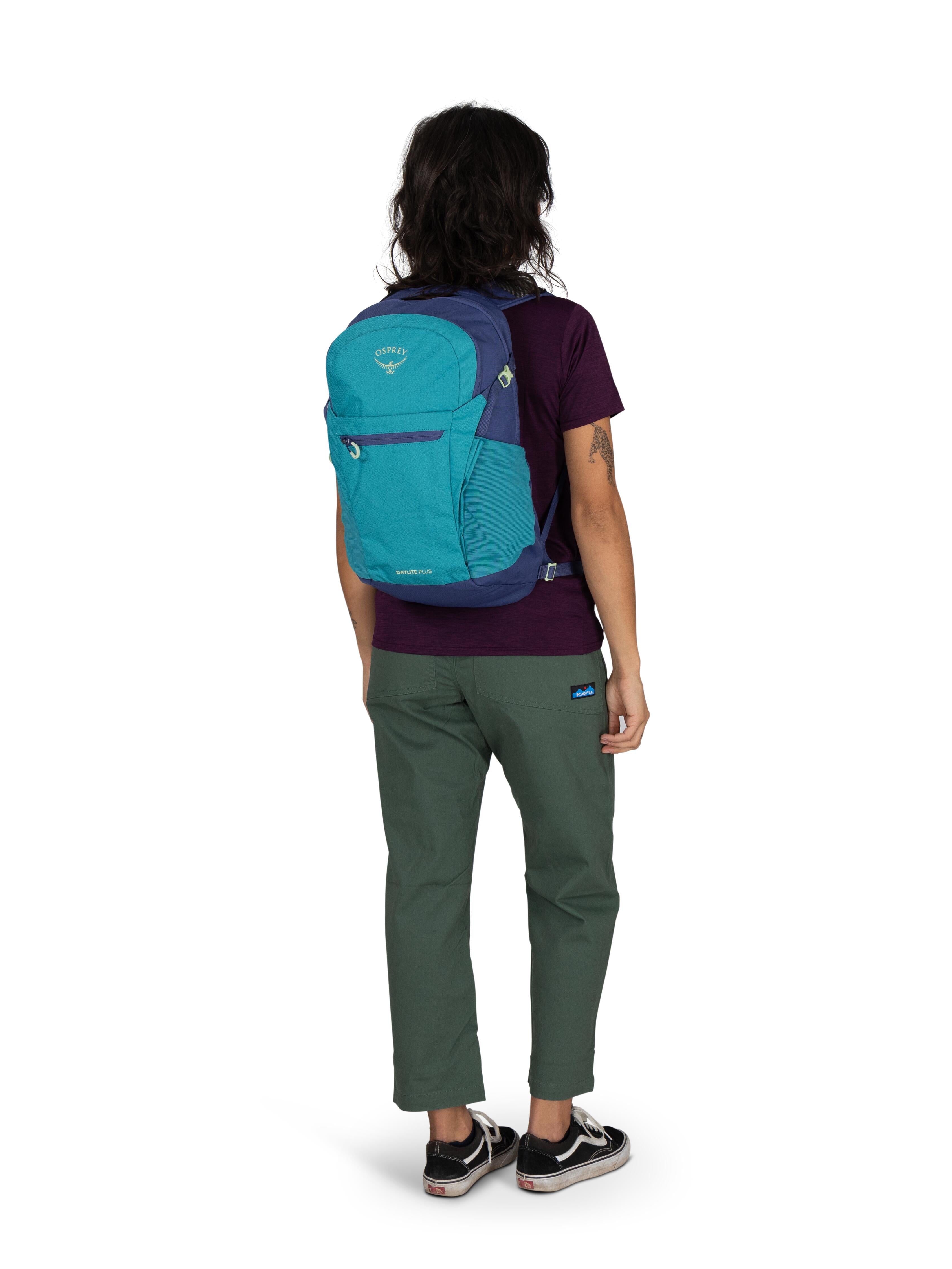 Osprey Daylite Plus Everyday Backpack - Lightweight Hiking Daypack for Men & Women - Perfect for Travel, Commuting & Outdoor Adventures