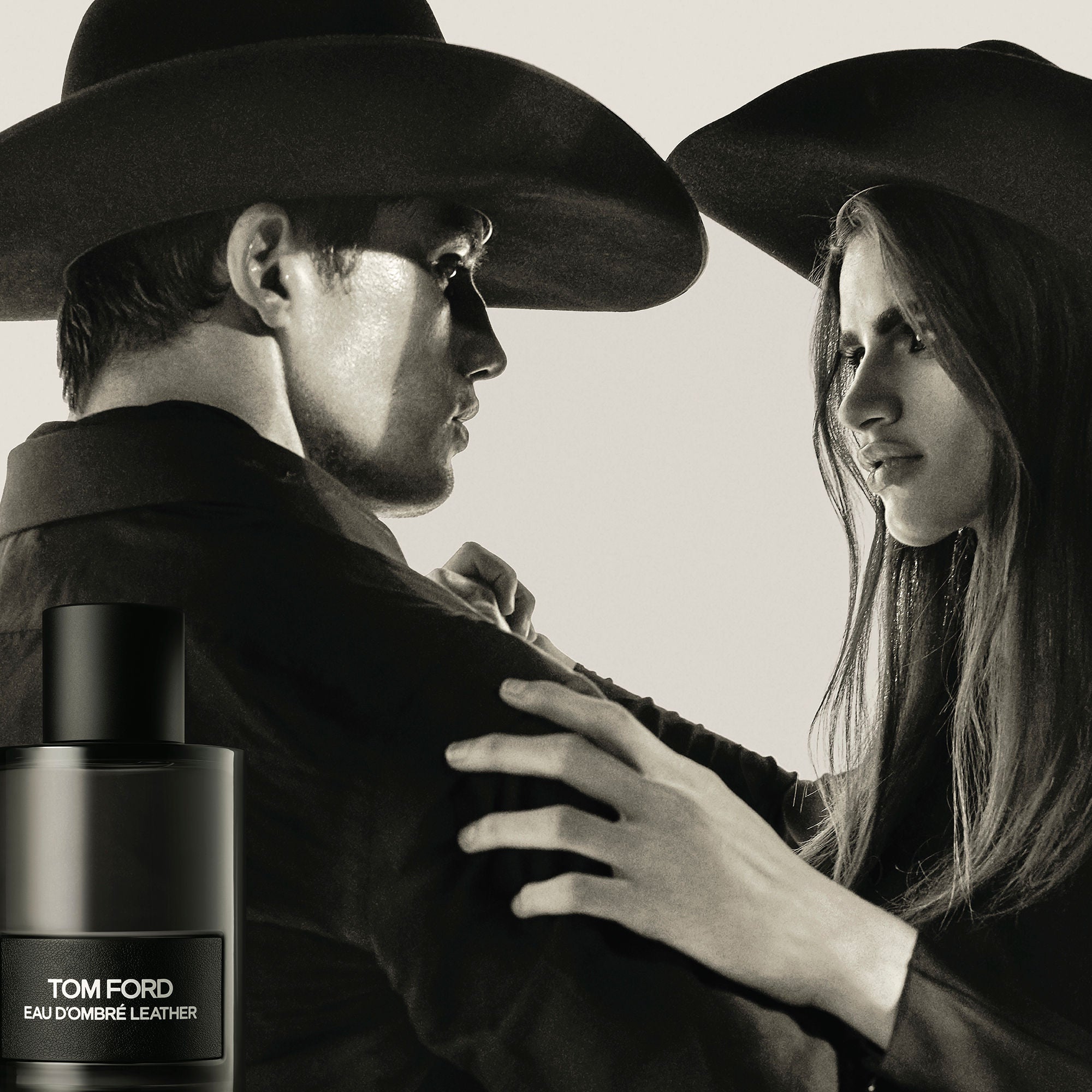 Eau d'Ombre Leather Perfume for Women - Luxury Scented Fragrance with Leather Notes | Perfect for Evening Wear, Date Nights & Special Occasions