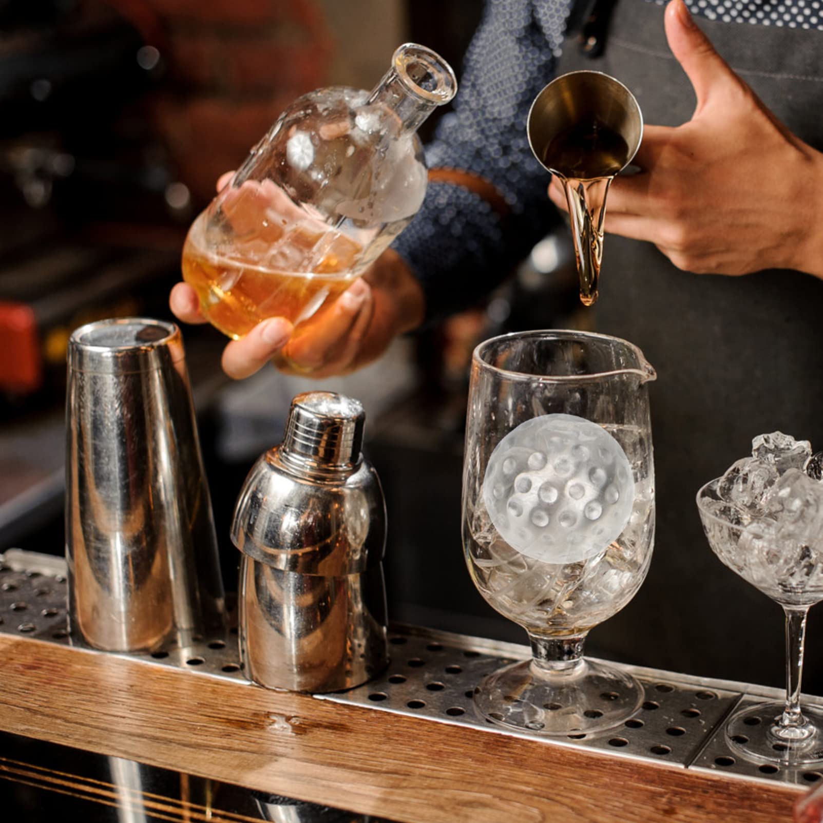 Zerodeko 1 Set Stainless Steel Whiskey Ice Ball Tongs - Reusable Metal Ice Cube Clamps for Whiskey, Cocktails & Beverages - Perfect for Chilling Drinks, Home Bars & Party Serving