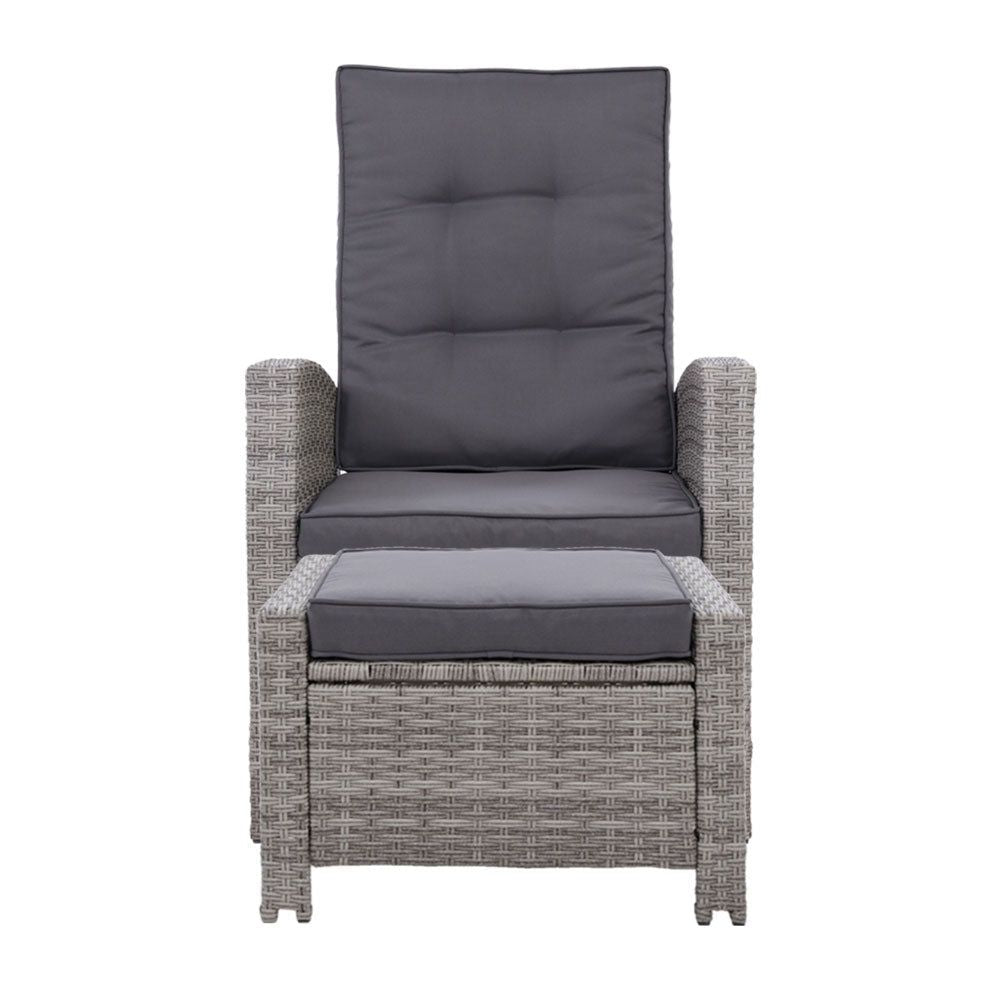 Outdoor Wicker Sun Lounge Recliner Chair with Cushion - Patio Garden Daybed Sofa Ottoman in Grey - Perfect for Poolside Relaxation, Backyard Lounging & Outdoor Living Spaces