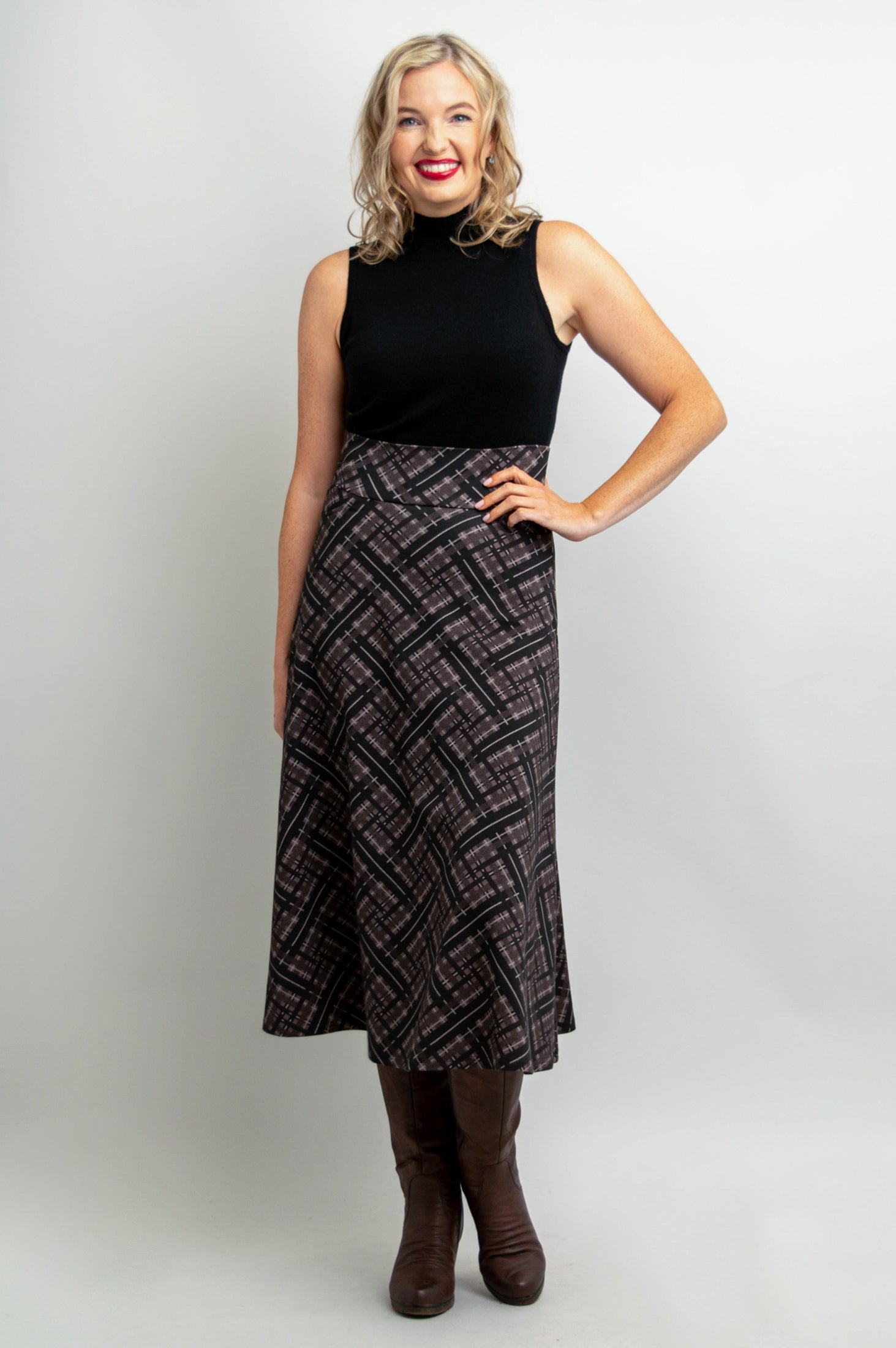 Gillian Plaid Skirt for Women - Soft Bamboo Fabric, Comfortable & Stylish - Perfect for Office, Casual Outings & Fall Fashion