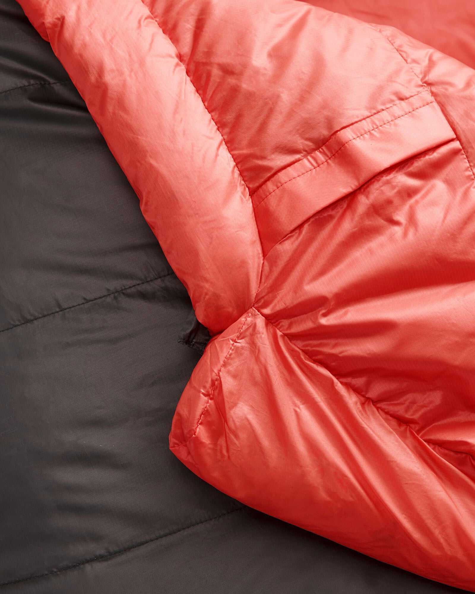 Women's Seeker 3 Lightweight Sleeping Bag - Ultra Warm & Compact for Camping, Hiking & Backpacking - Light Quartz Color