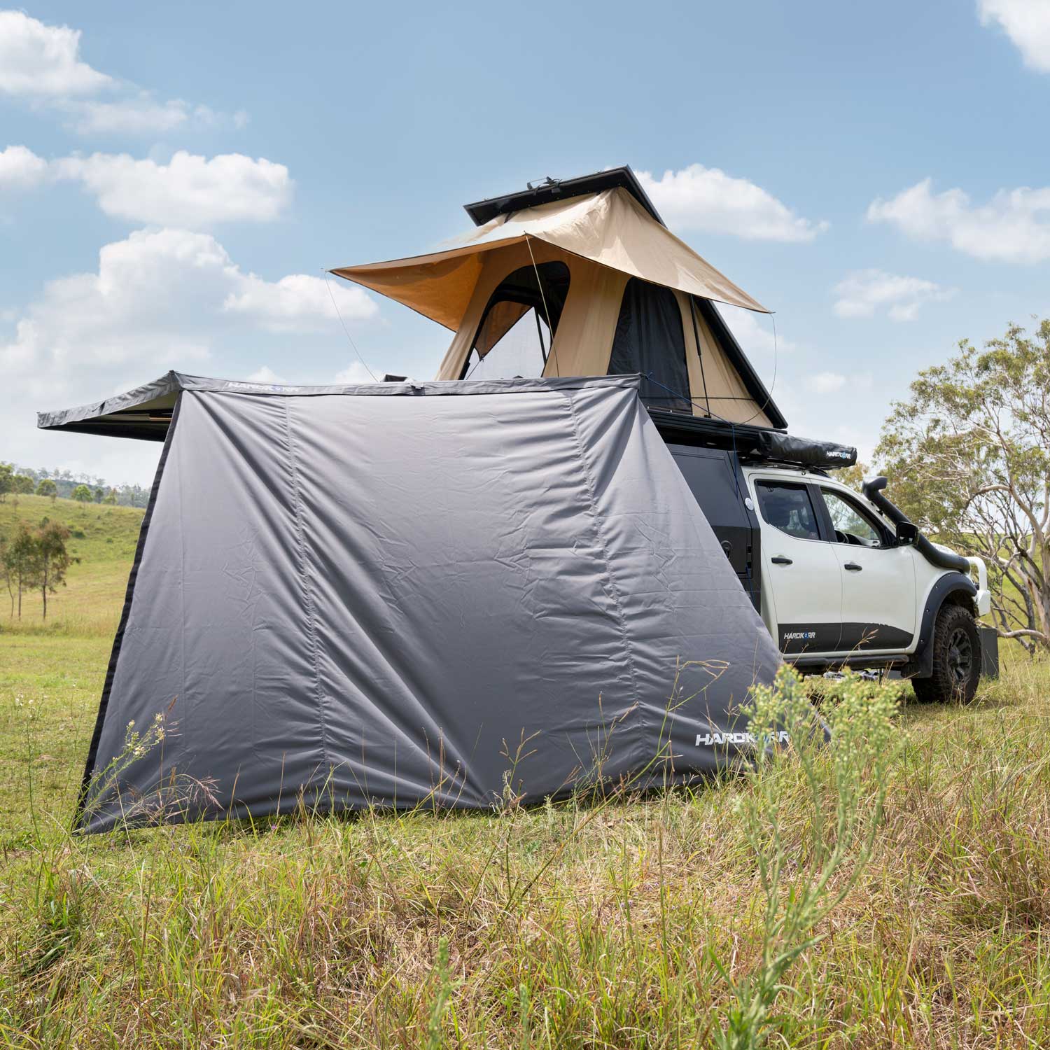 3-Piece Rear Weather Guard Awning Wall for Trucks & SUVs - Durable Outdoor Protection for Camping & Road Trips