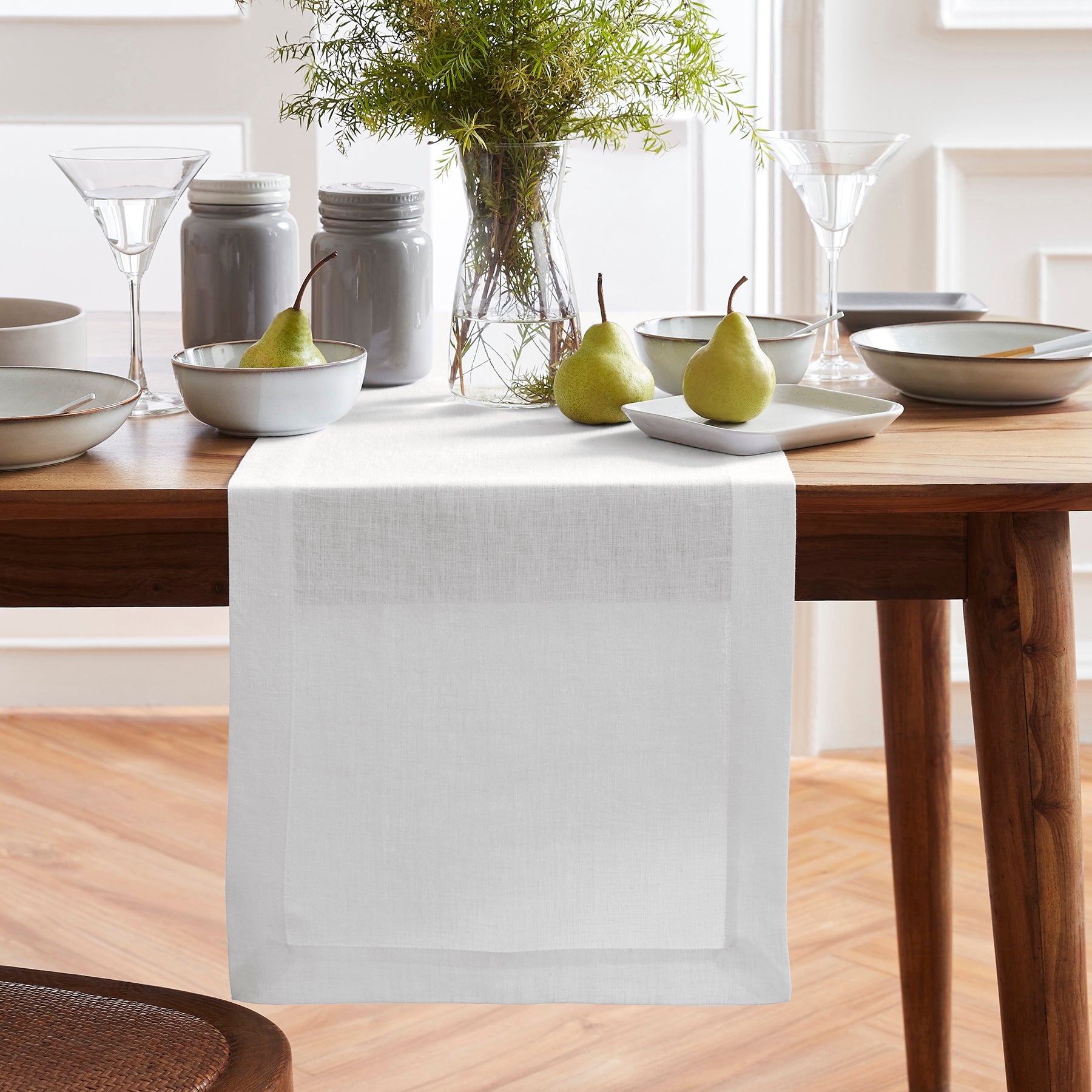 Sonoma Table Runner - Elegant Dining Decor for Thanksgiving & Christmas | Perfect for Holiday Tablescapes & Home Decor