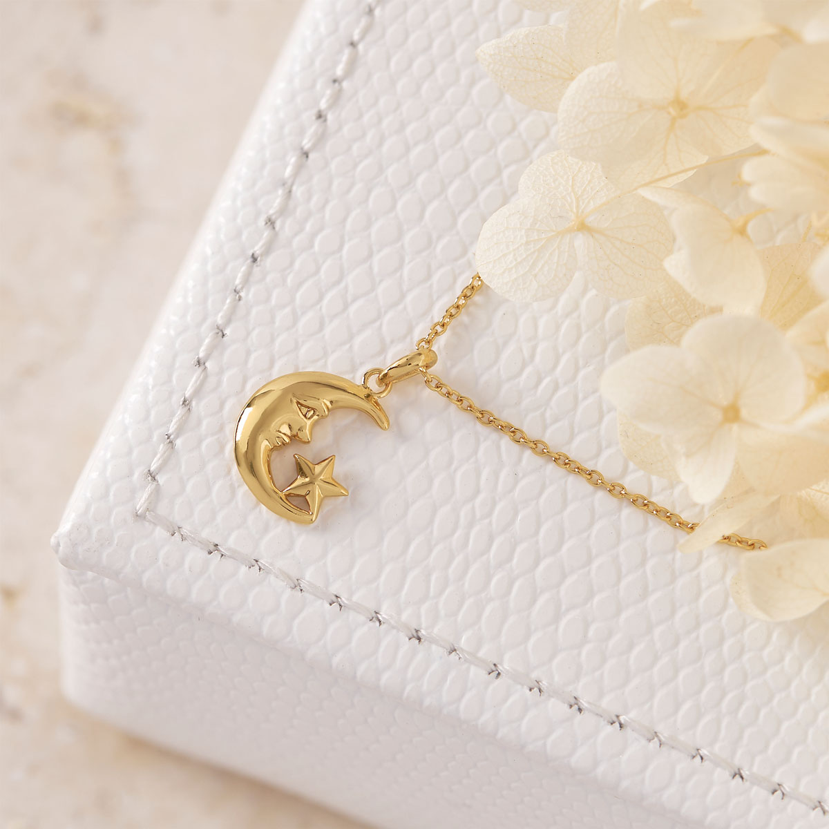 Dreamer Necklace - 14K Gold Pendant Necklace for Women, Inspirational Jewelry Gift for Her, Perfect for Birthday, Anniversary & Everyday Wear
