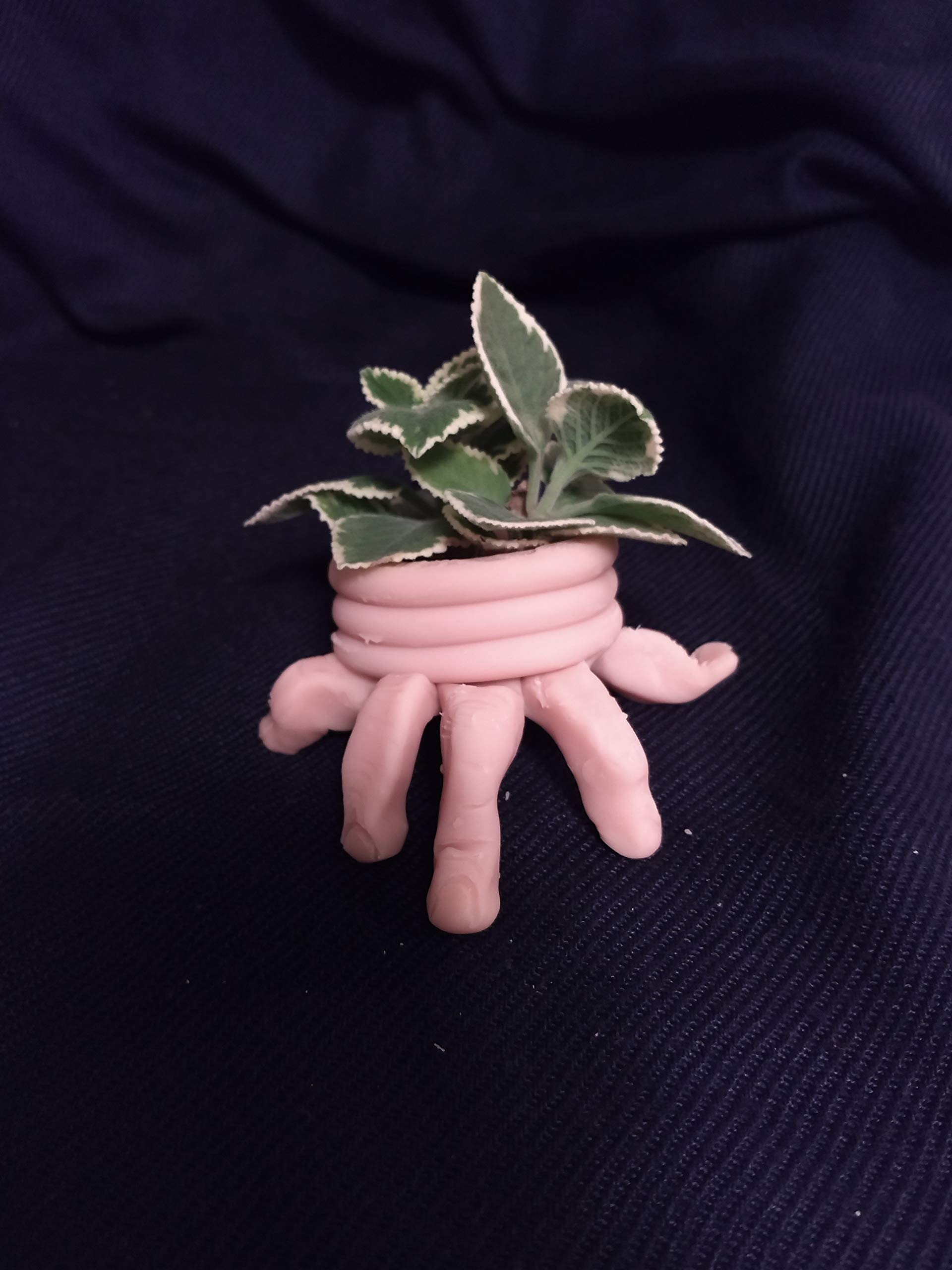 Halloween Creepy Hand Decor - Paintable Life-Like Ceramic Prop for Spooky Party, Haunted House & Horror Movie Set Design