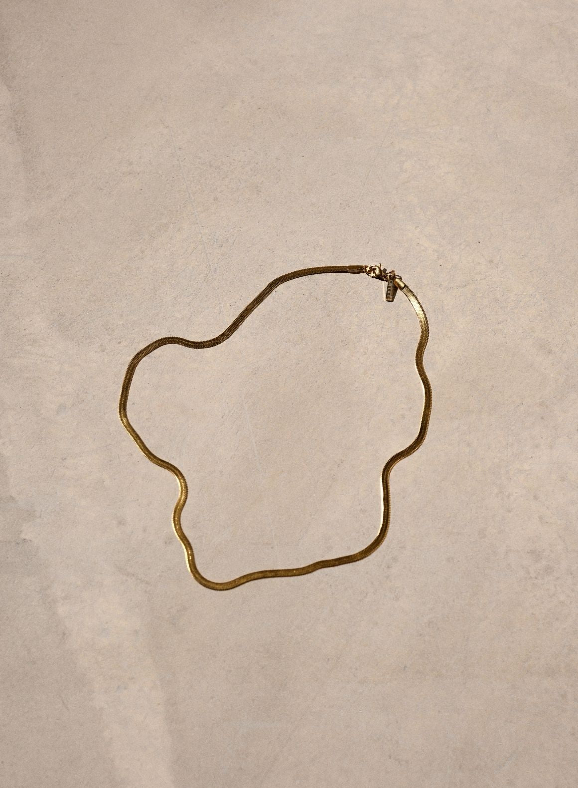18K Gold Waterproof Necklace for Women - Elegant & Durable Jewelry for Daily Wear, Swimming & Special Occasions