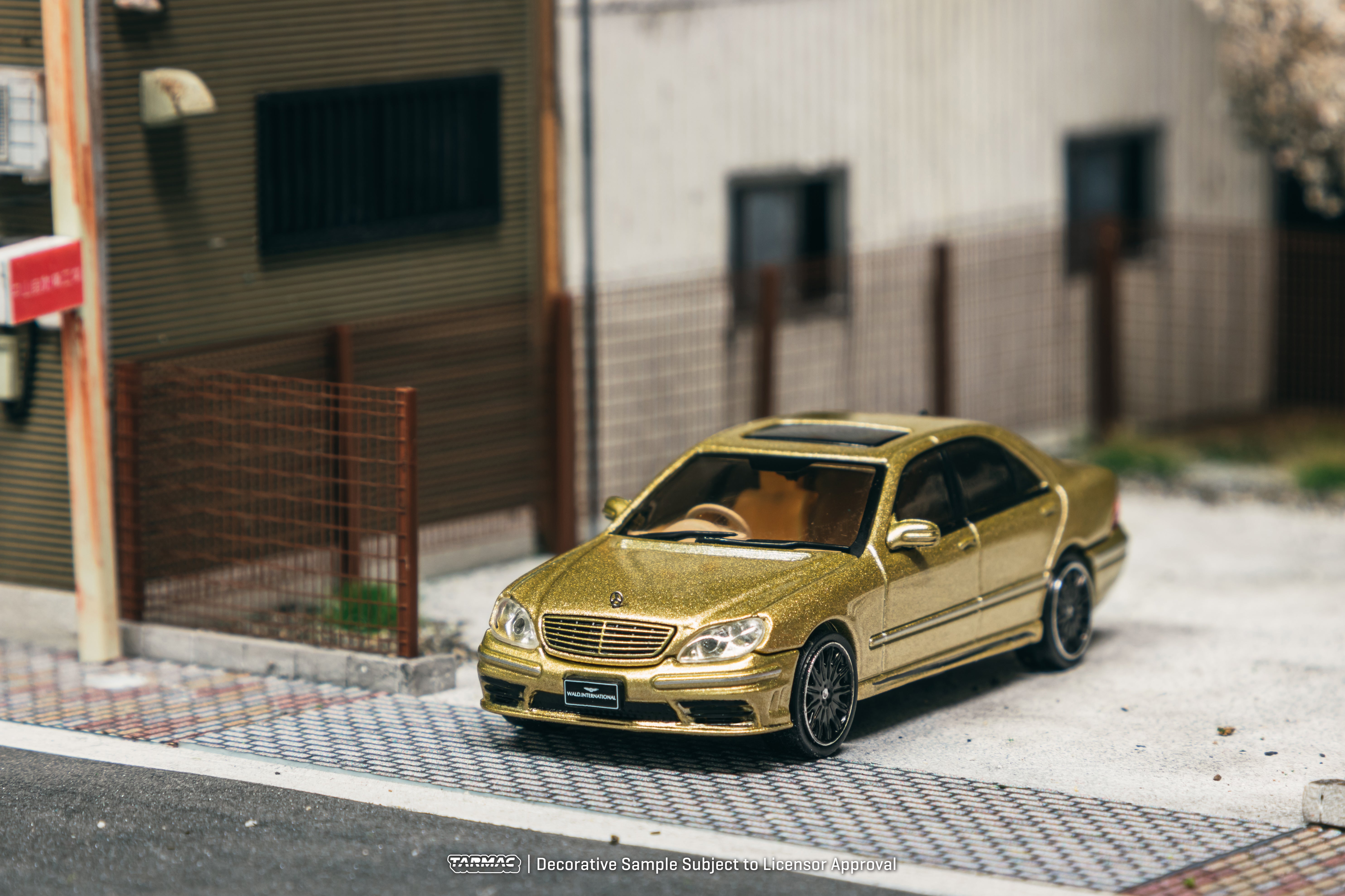 Tarmac Works 1/64 Scale Mercedes Benz S Class Wald GOLD CLDC Special Edition Diecast Model Car - Perfect for Collectors, Display & Racing Scenes
