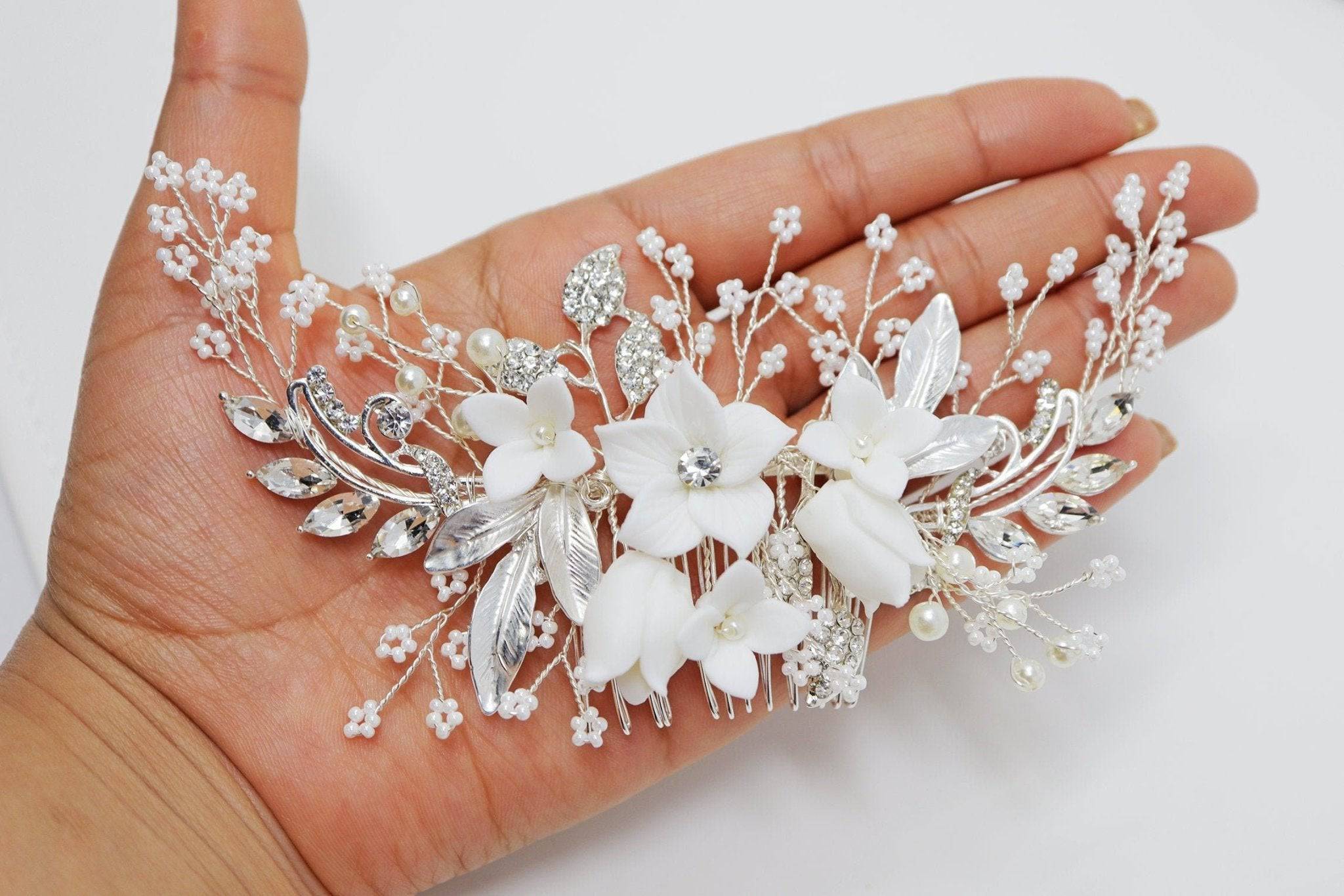 Swarovski Crystals Large Ceramic Flowers & Tiny White Flowers Hair Comb - Elegant Bridal Hairpiece for Weddings, Prom & Special Occasions | Wedding Hair Accessories & Bridal Hair Jewelry