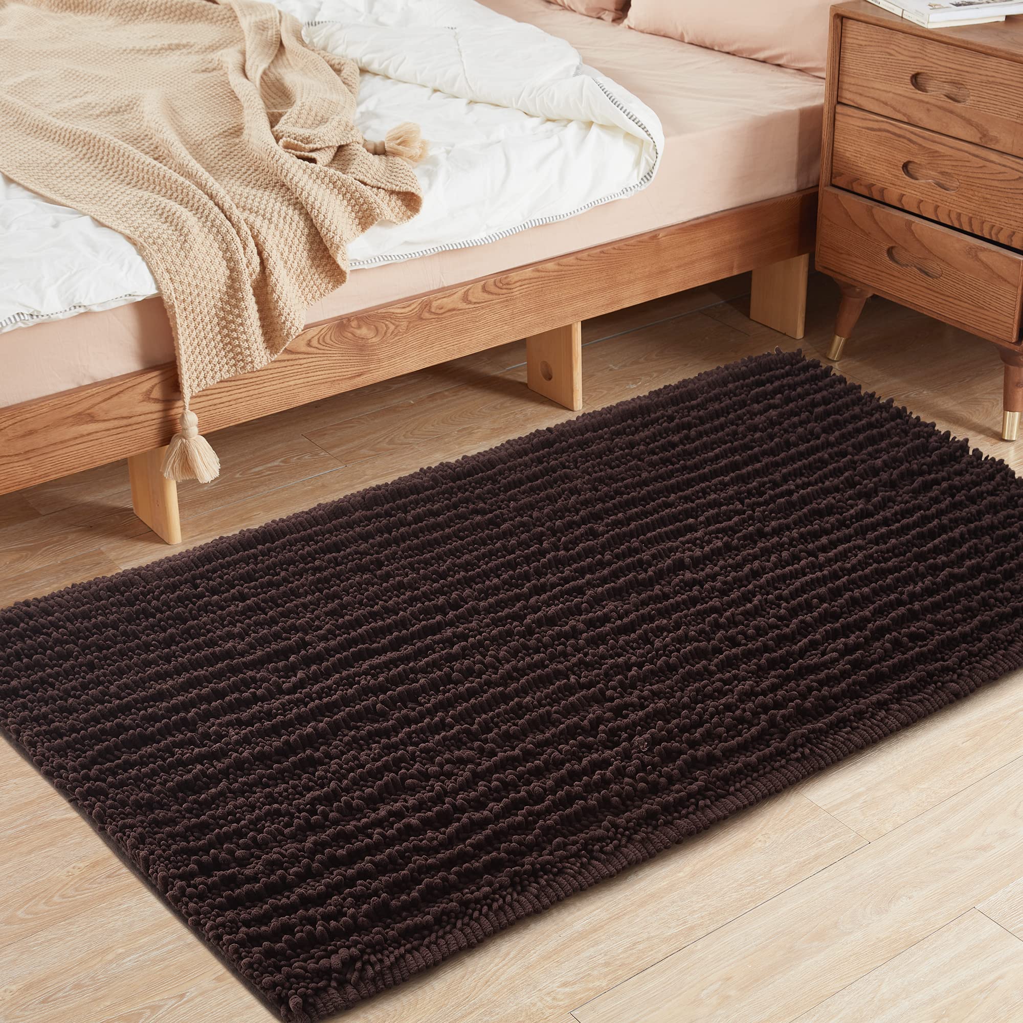 **FLOLEOPA Soft Plush Microfiber Bathroom Rugs - Super Absorbent, Non-Slip, Machine Washable Bath Mats for Tub, Shower & Floor (31x59 Inches, Chocolate) - Perfect for Cozy Bathrooms & Spa-Like Comfort**