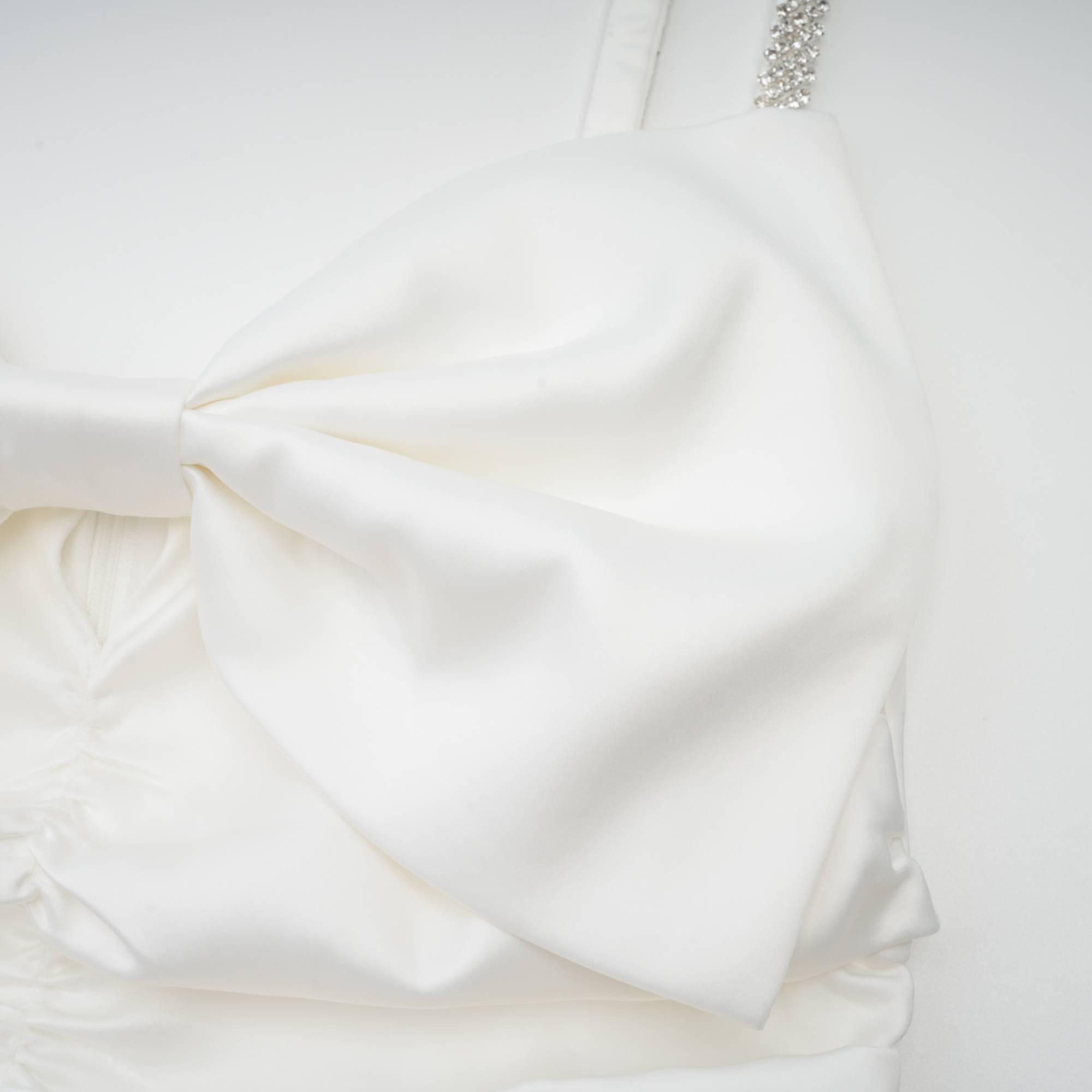 Anastasia Mini White Dress - Elegant & Flirty for Parties, Dates & Special Occasions