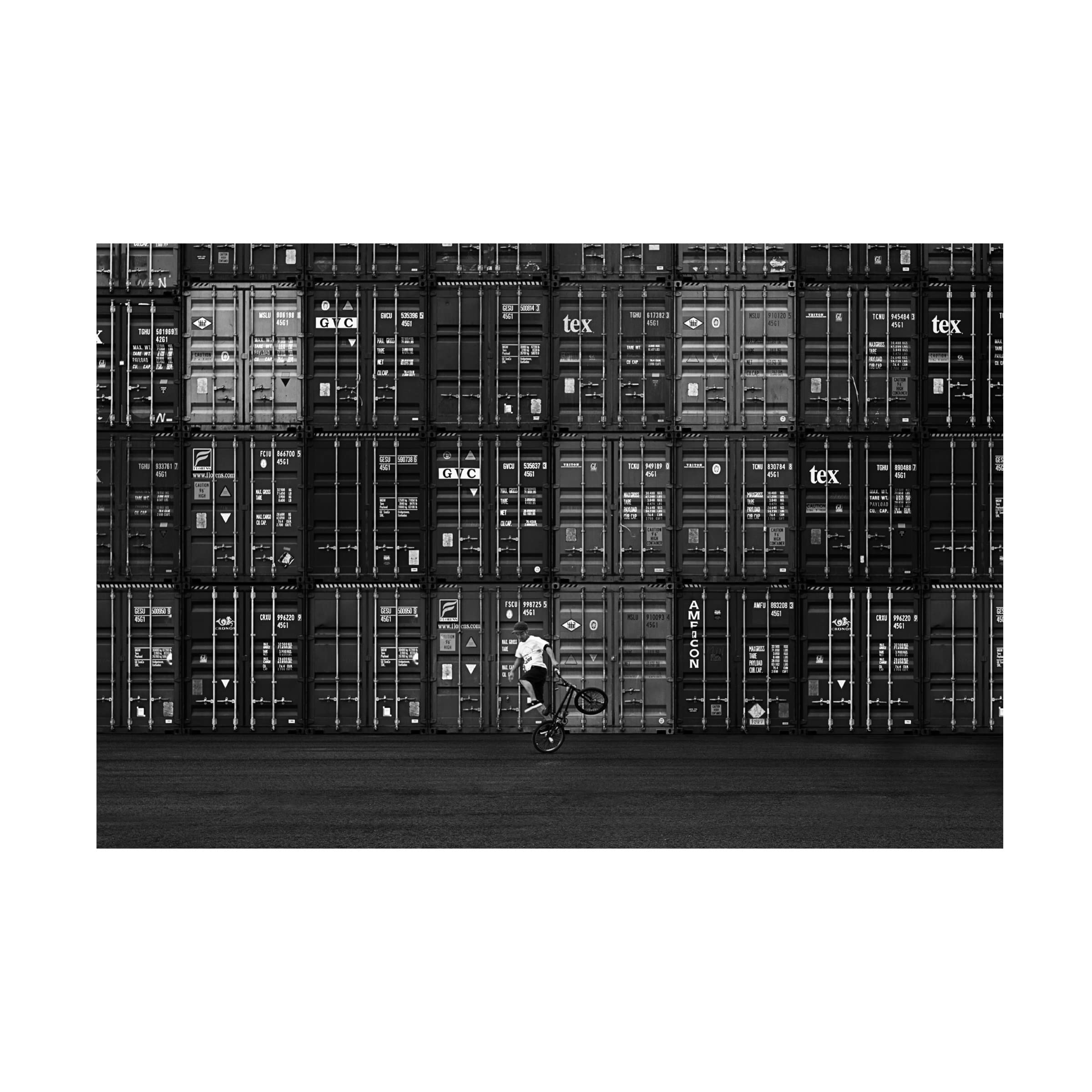 Trademark Fine Art 'Container' Canvas Wall Art by Naoki Matsumura - Modern Abstract Painting for Living Room, Bedroom & Office Decor