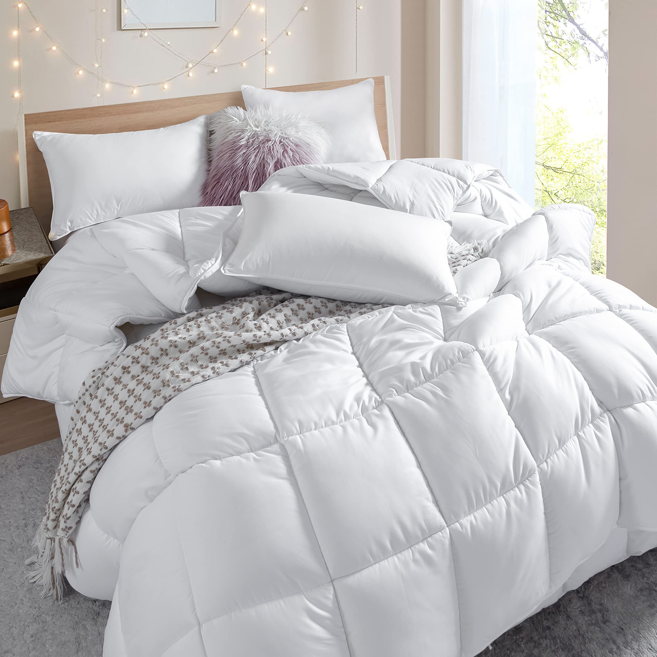 Extra Warm White Queen Size Down Alternative Comforter - Heavyweight All Season Fiberfill Duvet Insert 90x90 with Corner Tabs - Ultra Soft Brushed Microfiber Shell - Perfect for Winter Bedding & Cozy Home Decor