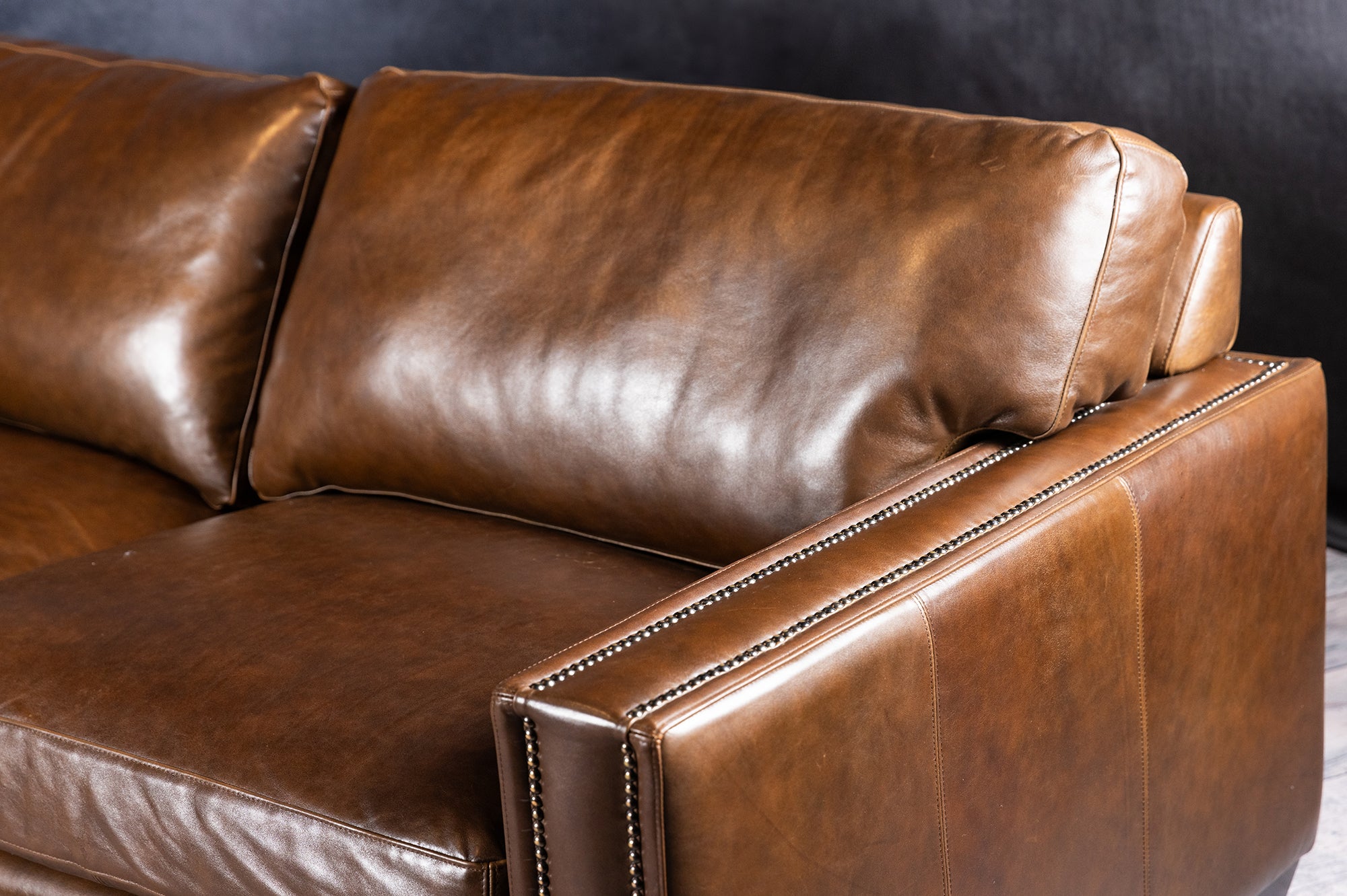 Luxury CHARTWELL LEATHER SECTIONAL Sofa - Genuine Top Grain Leather, Modern L-Shaped Couch with Recliner & Ottoman - Perfect for Living Room, Home Theater & Family Gatherings