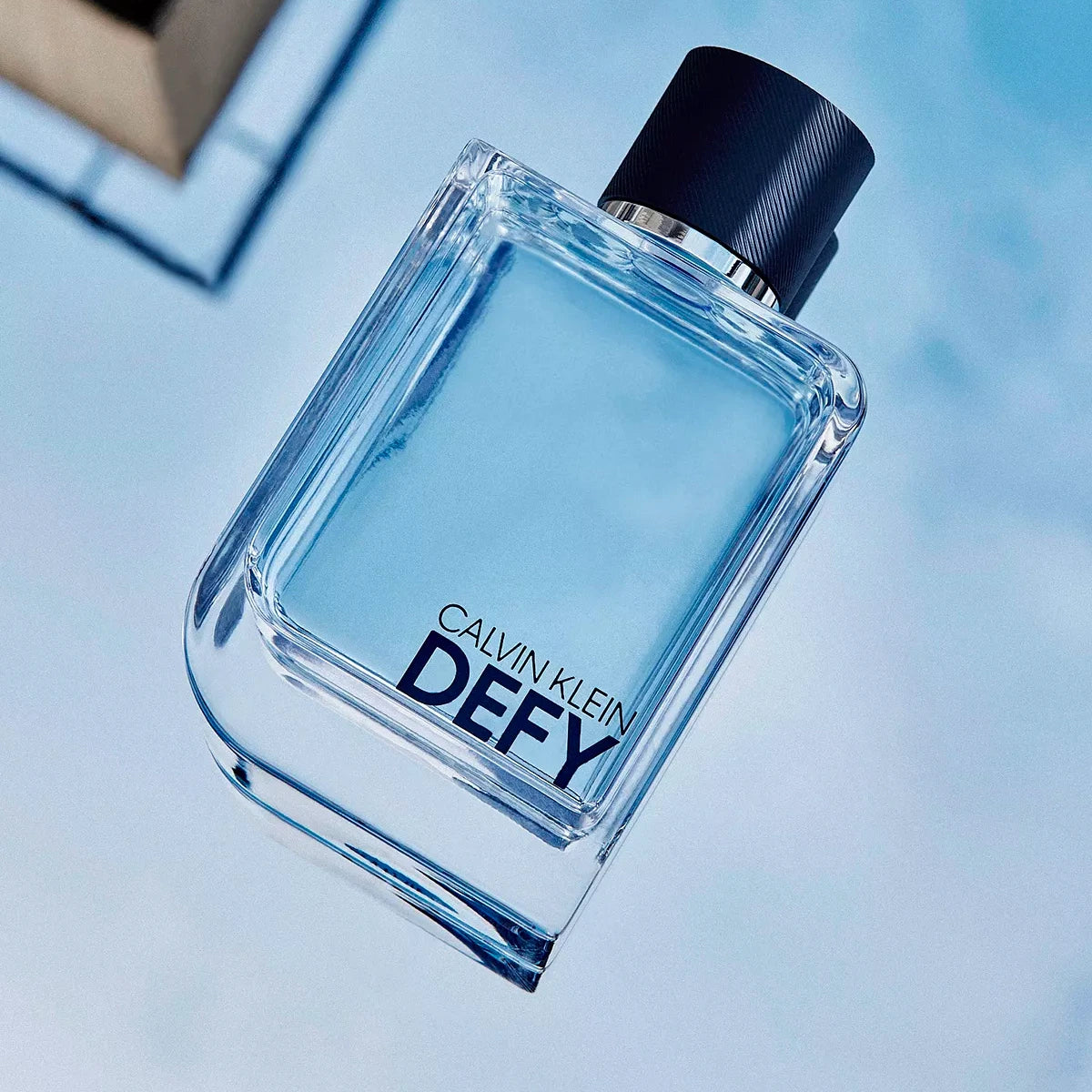 Calvin Klein Defy Men's Eau de Toilette Spray 3.4 oz - Fresh Woody Fragrance for Day & Night Wear, Office & Date Night