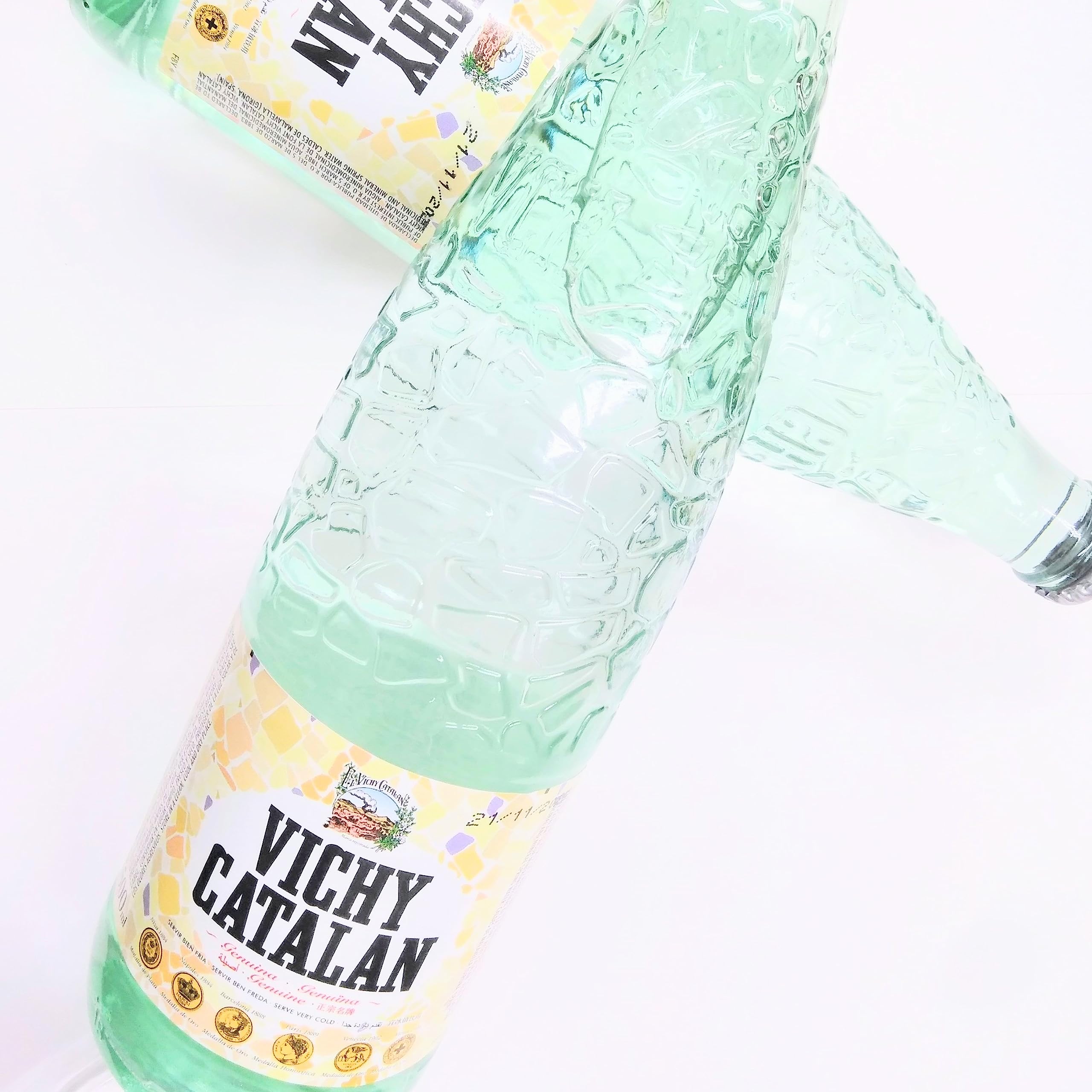 Vichy Catalan Sparkling Mineral Water - 12 Glass Bottles (1 Liter Each) - Premium Natural Mineral Water for Hydration & Refreshment - Perfect for Parties, Dining & Healthy Lifestyle