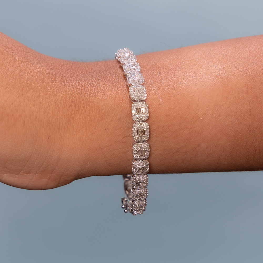 5.00ct Round & Baguette Diamond Halo Tennis Bracelet in 14k Gold - Elegant Rectangular Shape for Women's Wedding, Anniversary & Special Occasions