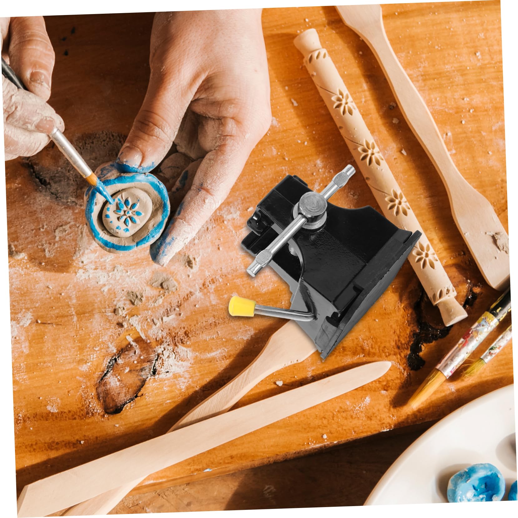 UKCOCO 1-Piece Aluminum Alloy Bench Vise Clamp - Small Rotating Suction Tool for Deck Screws & DIY Projects | Perfect for Woodworking, Metalworking & Home Repair