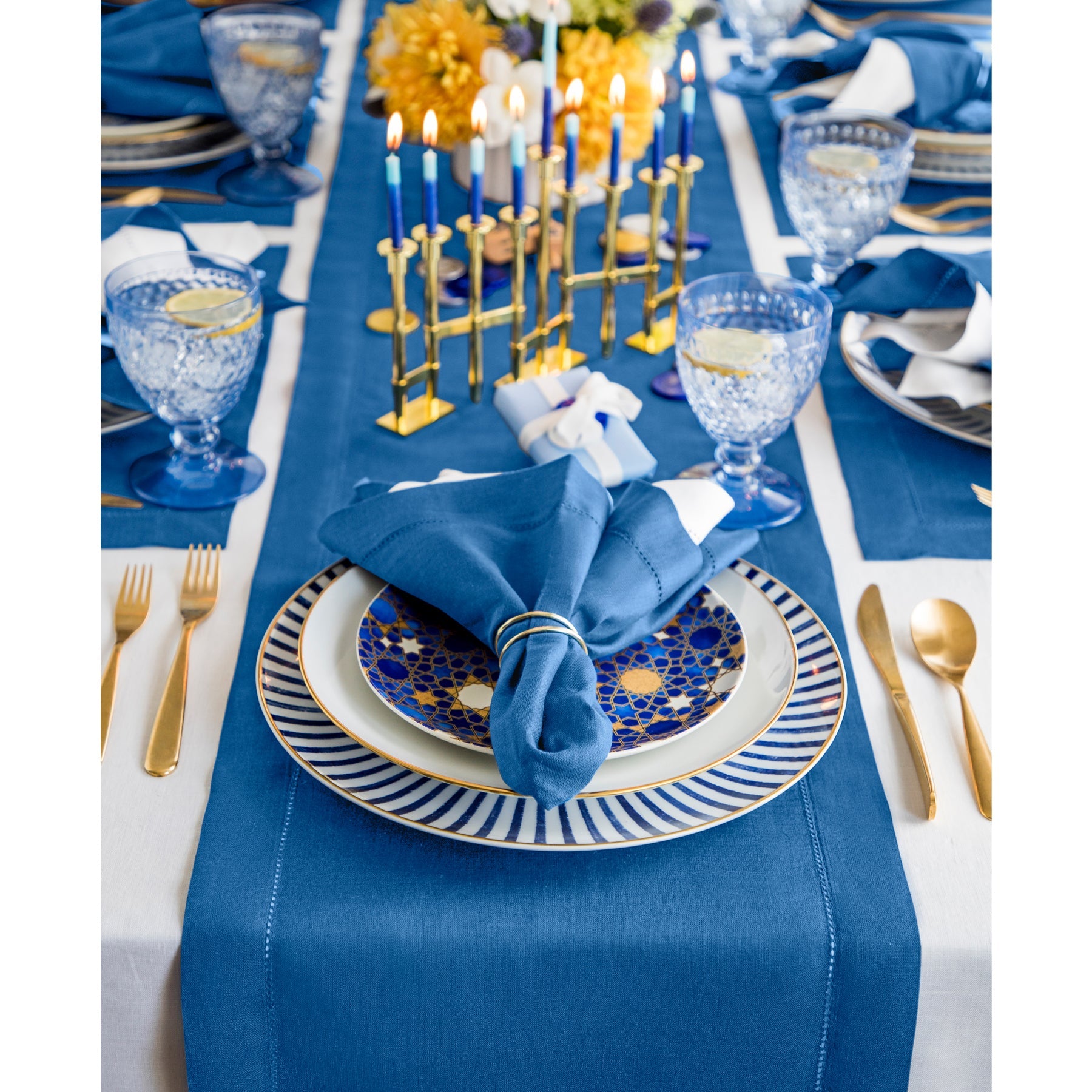 Elegant Classic Hemstitch Table Runner - Premium Linen Dining Decor for Weddings, Parties & Home Styling