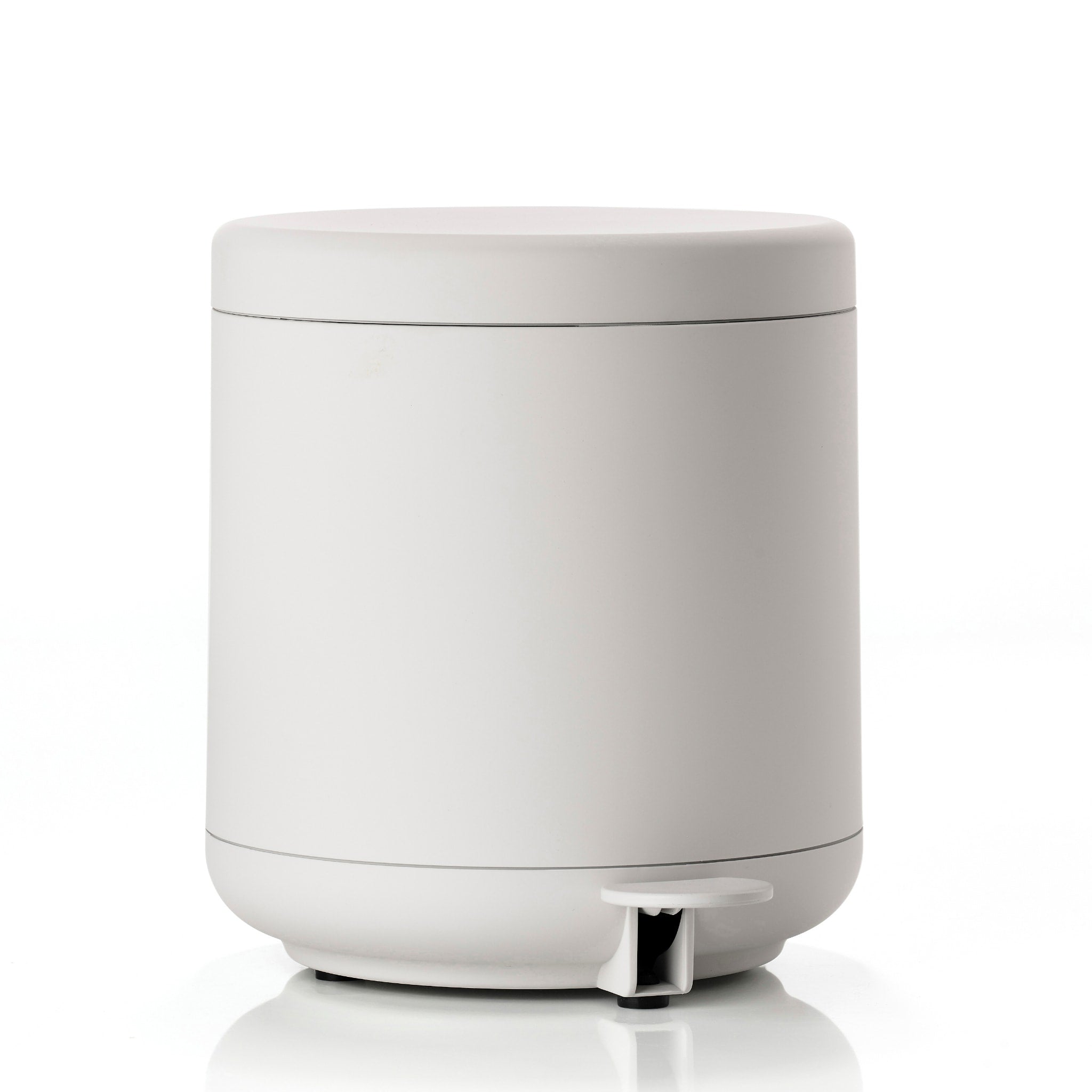 ZONE DENMARK Ume Soft Touch Pedal Bin 4L - Soft Grey | Modern Kitchen & Bathroom Trash Can with Foot Pedal for Hands-Free Use