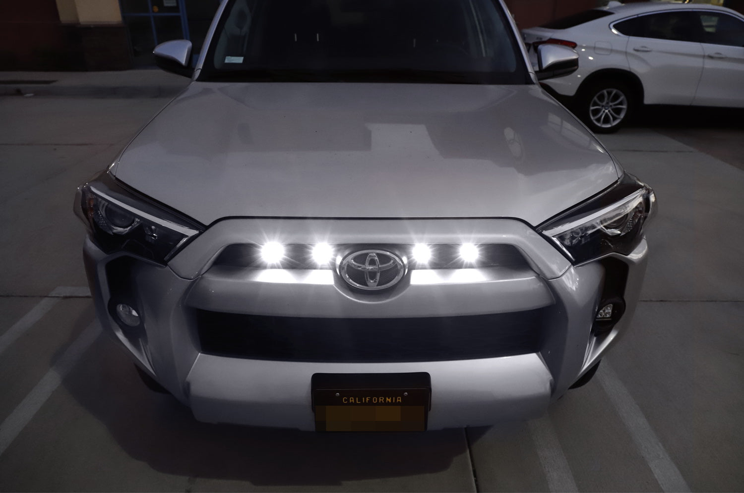 4-Piece Raptor Style 3W White LED Grille Lights for Toyota FJ Cruiser, 4Runner, Tacoma - Off-Road Lighting Upgrade for Night Driving & Truck Customization