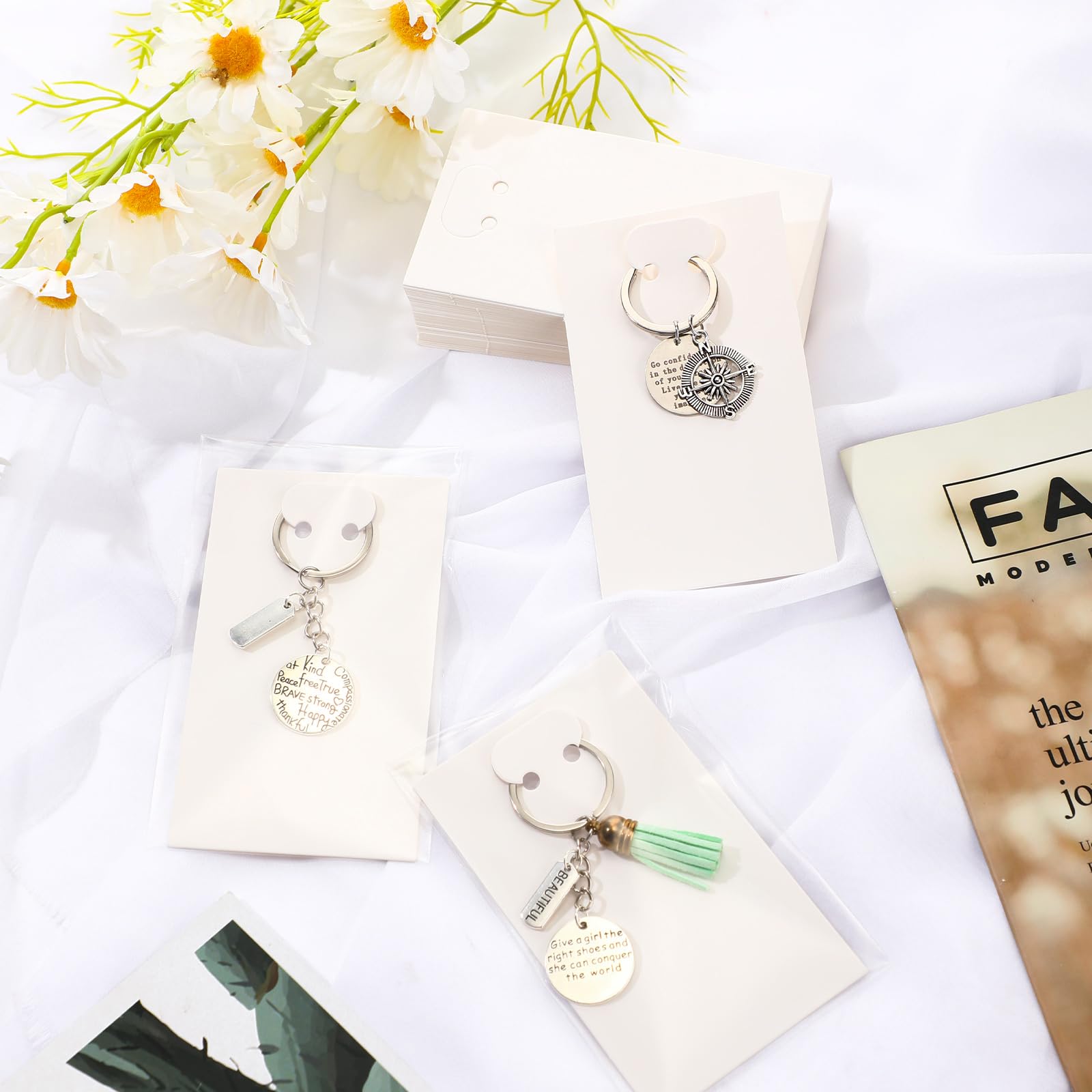 400 Pcs White Keychain Display Cards with Clear Self-Sealing Bags (2.8